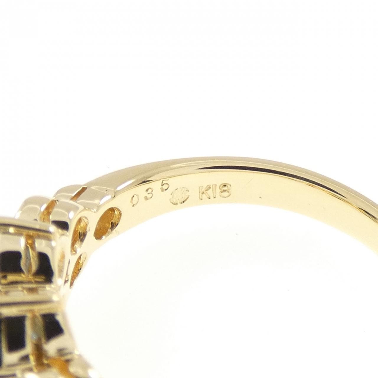モニッケンダム サファイヤ リング 1.09CT