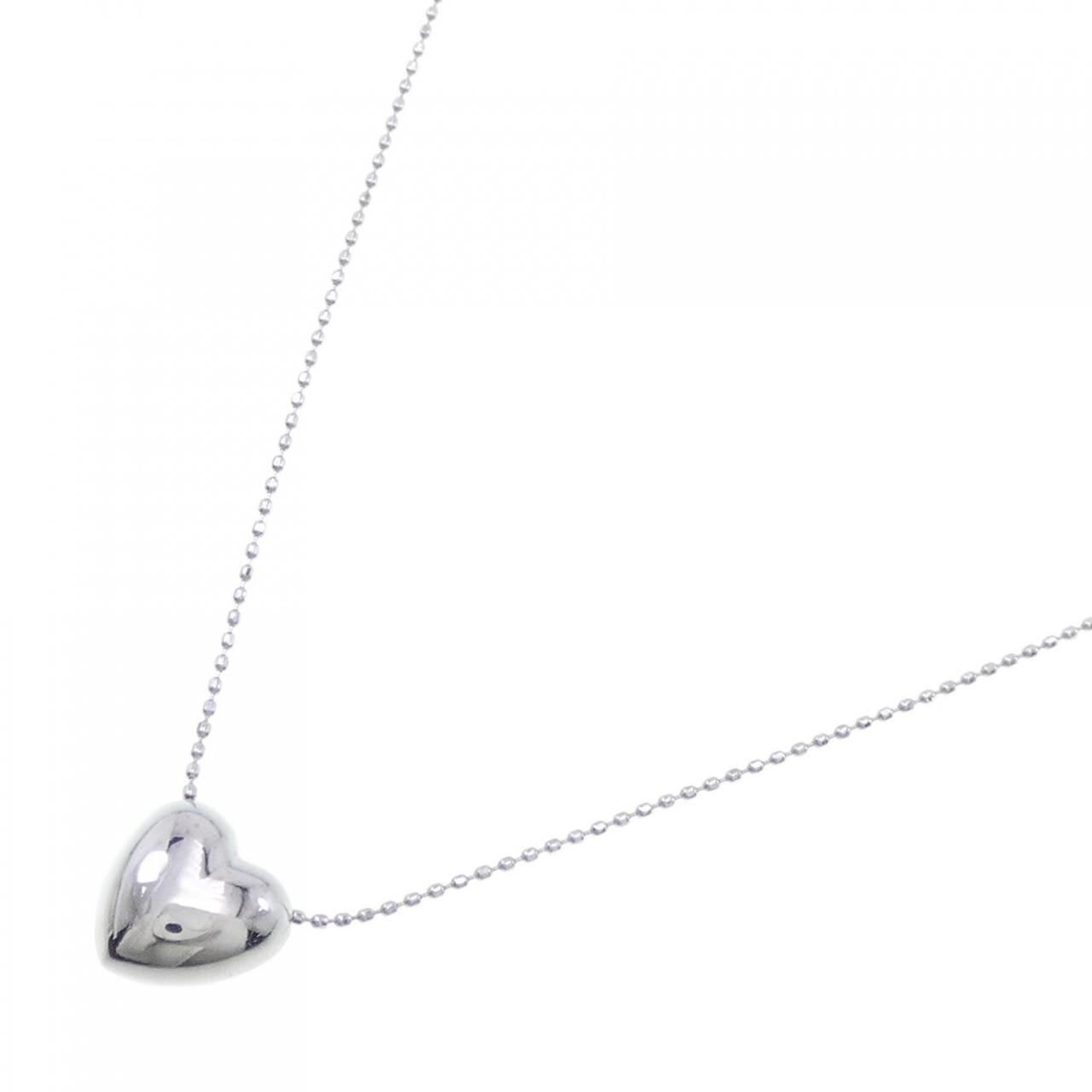 K18WG heart necklace