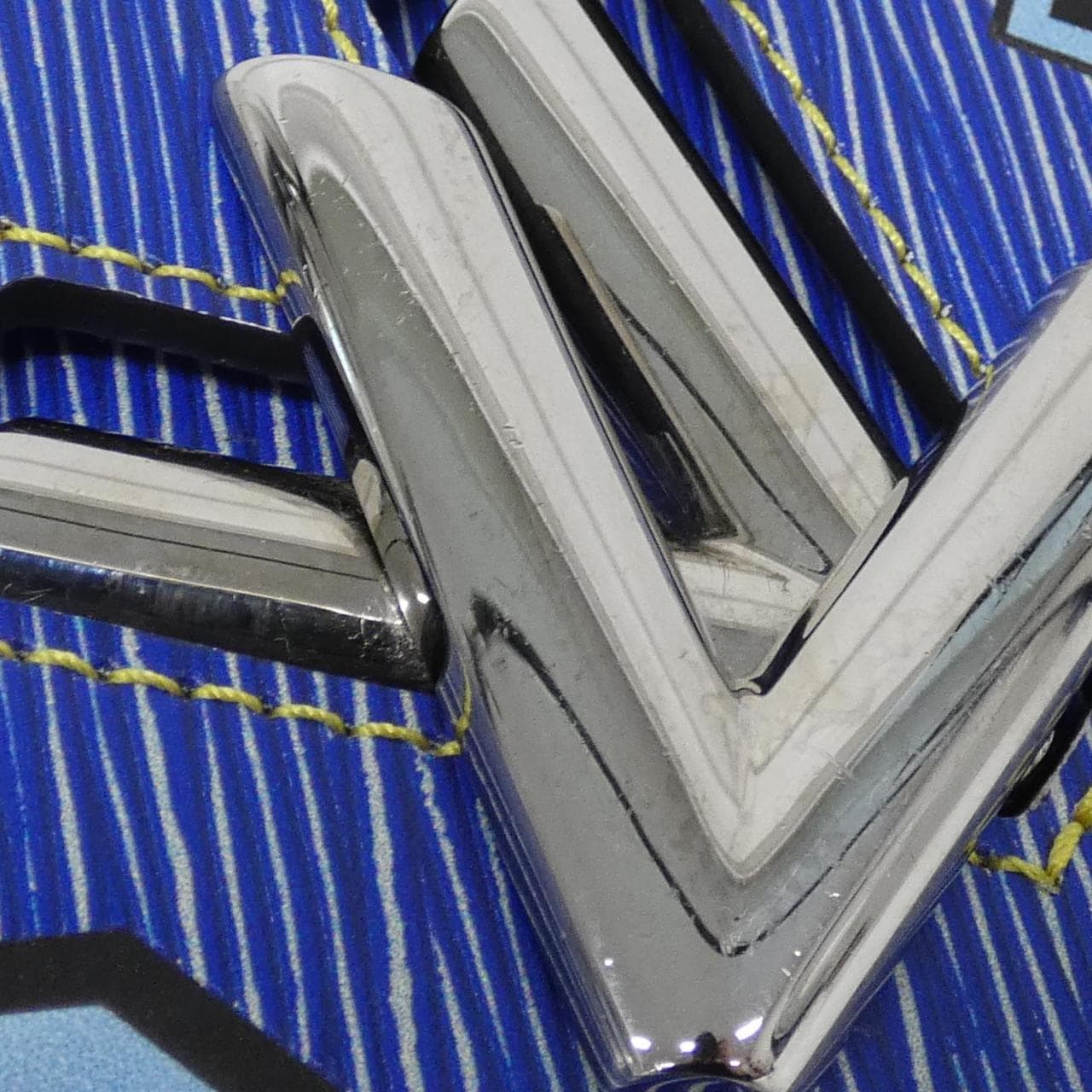 ルイヴィトン エピ デニム ツイスト バッグ