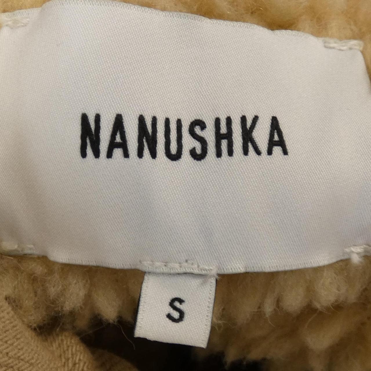 NANUSHKA外套