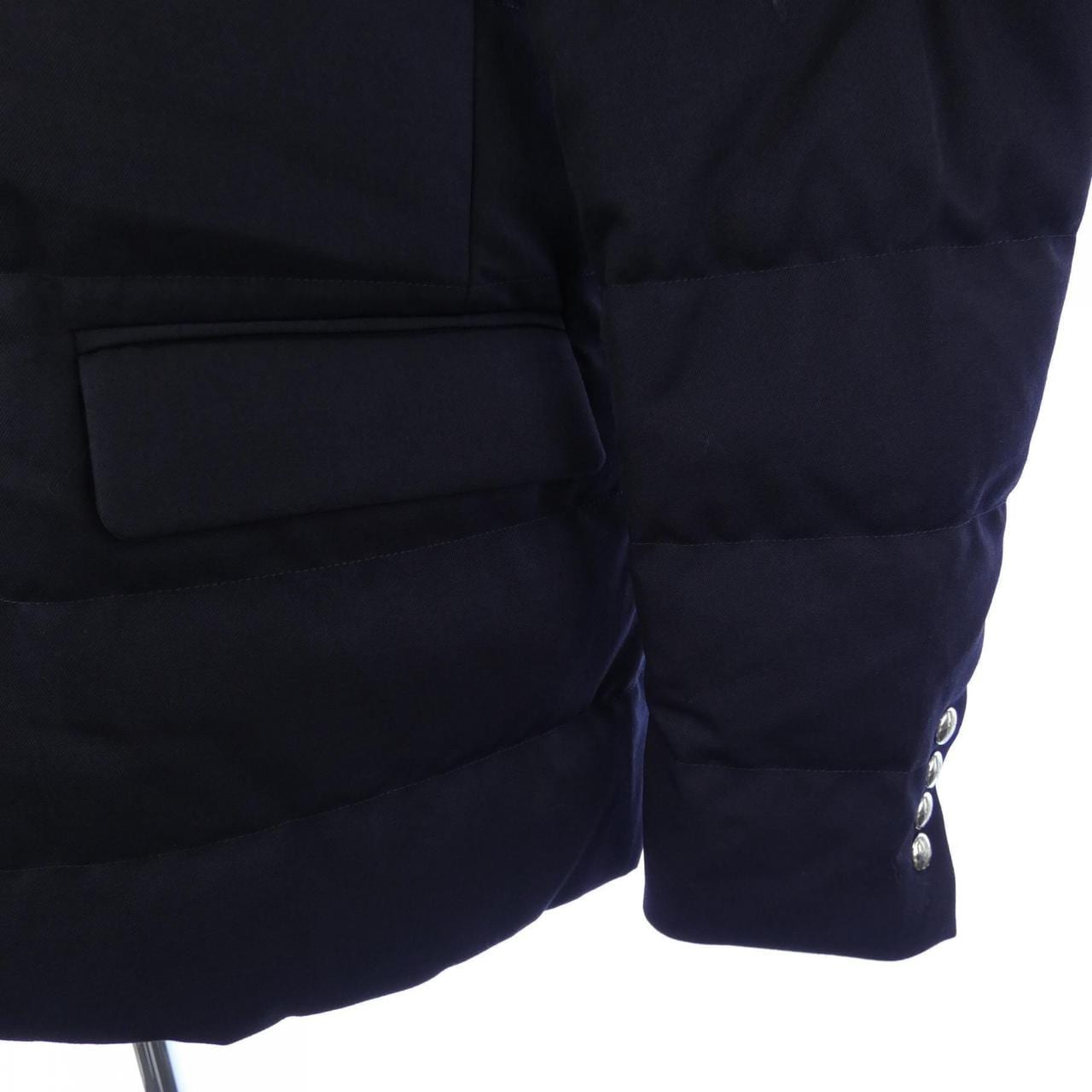 モンクレール MONCLER ダウンジャケット