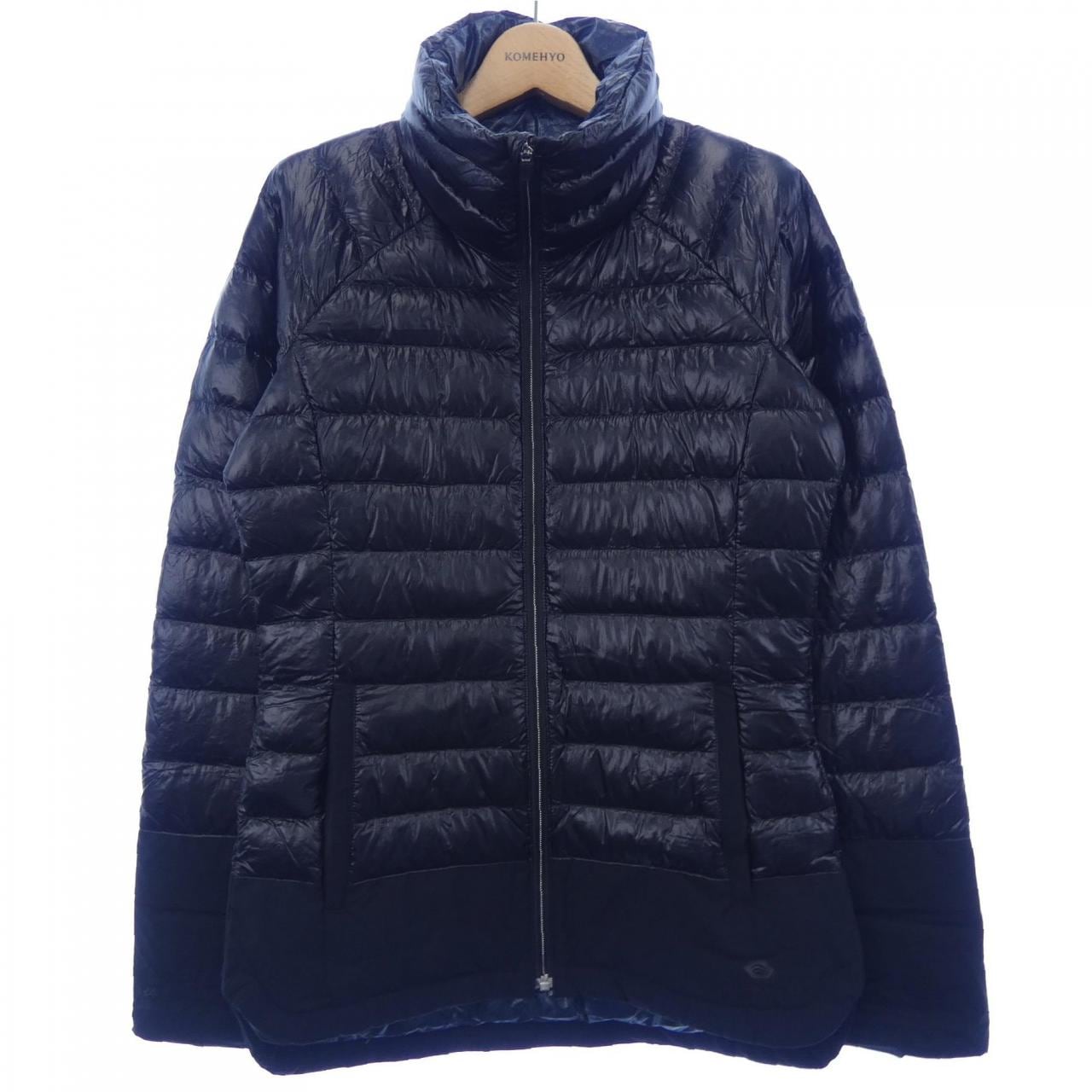 マウンテンハードウェア MOUNTAIN HARDWEAR ダウンジャケット