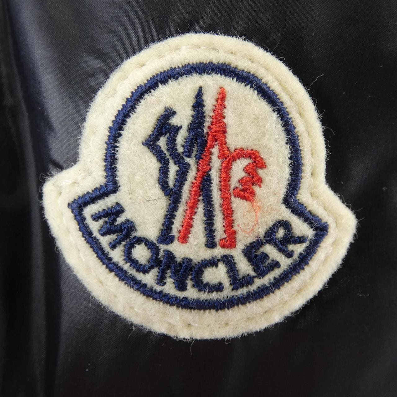 モンクレール MONCLER ダウンジャケット