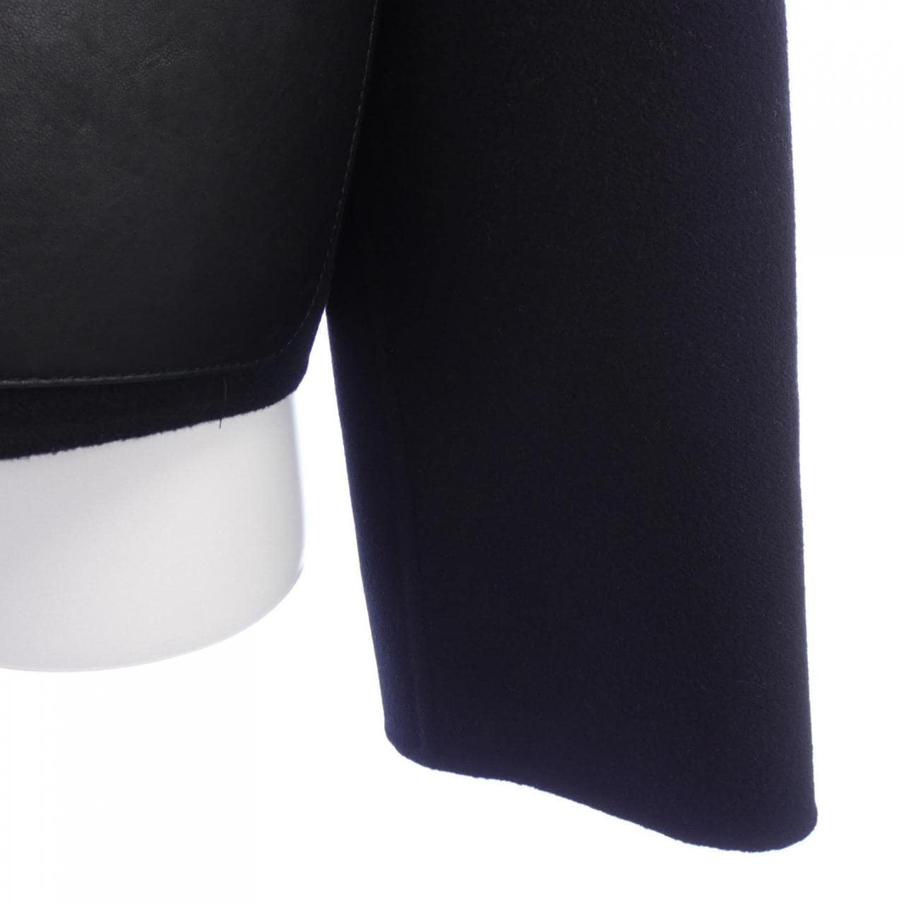 FENDI FF Motif FJ6993 A5HD 夾克