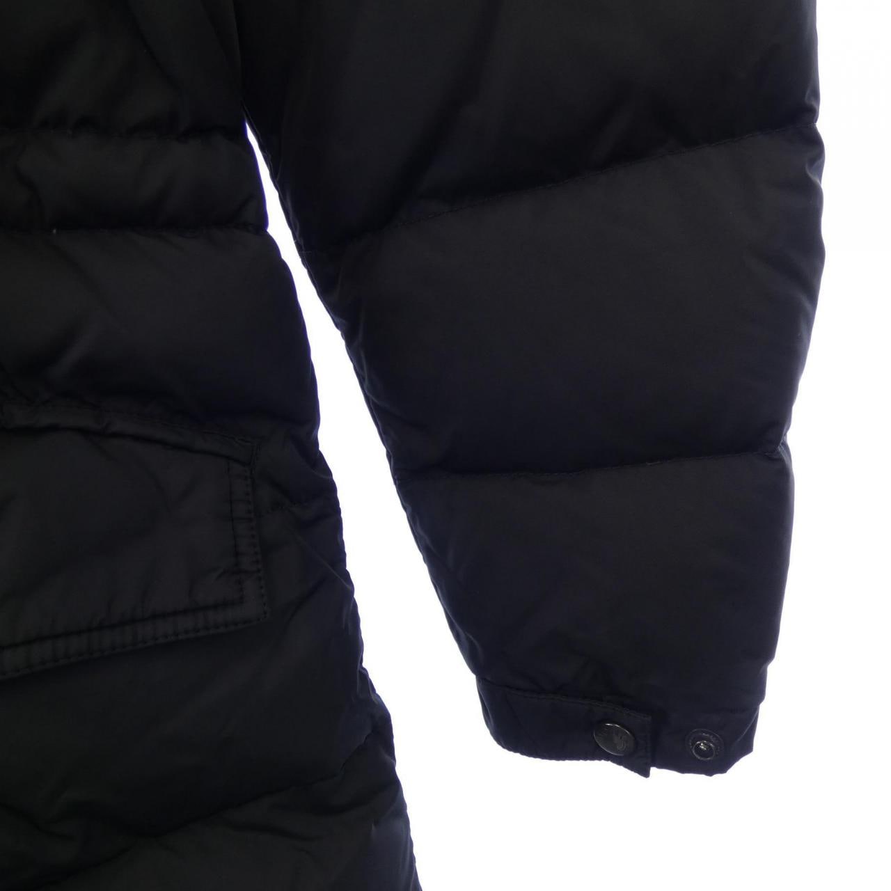 モンクレール MONCLER ダウンジャケット