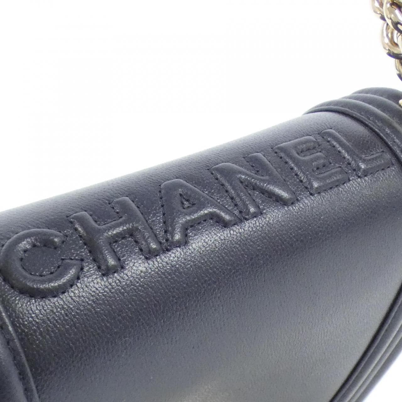 CHANEL Boy CHANEL Line AS3018 Shoulder Bag