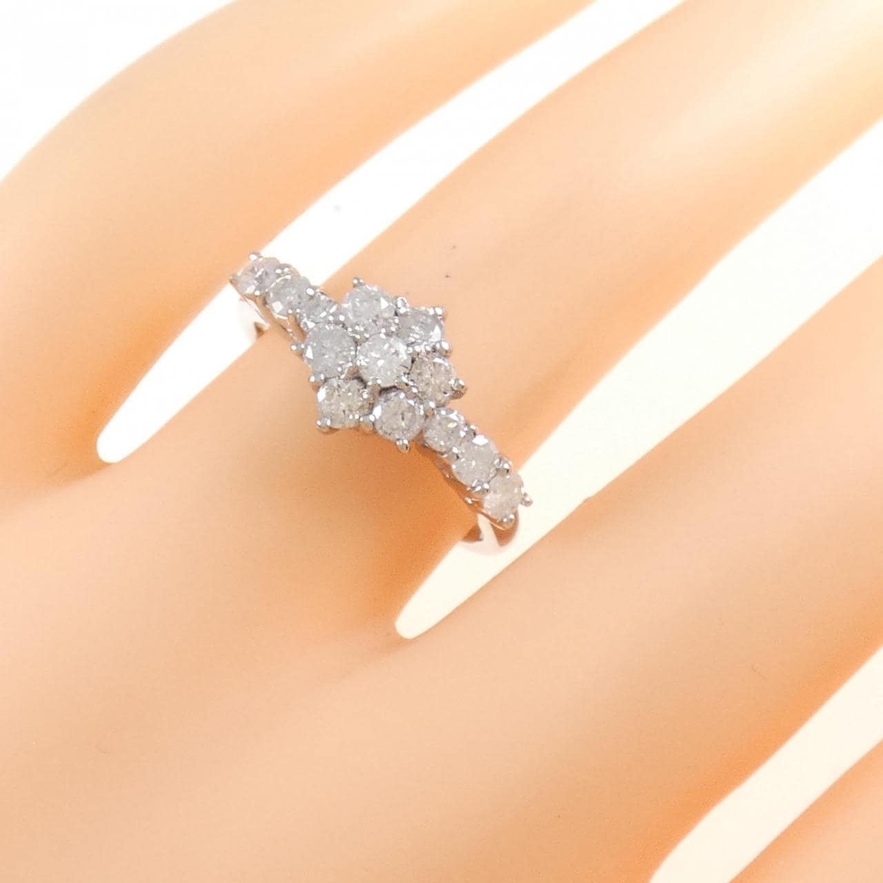 PT フラワー ダイヤモンド リング 0.80CT
