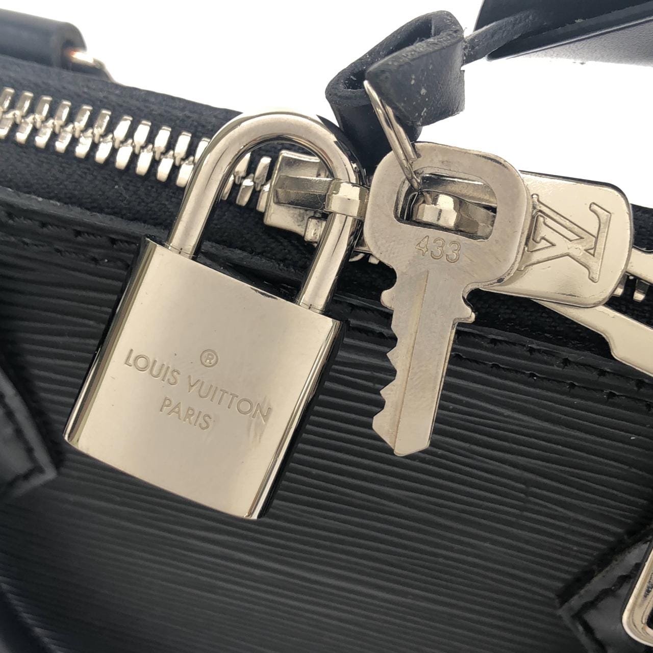 ルイヴィトン エピ アルマBB M40862 バッグ