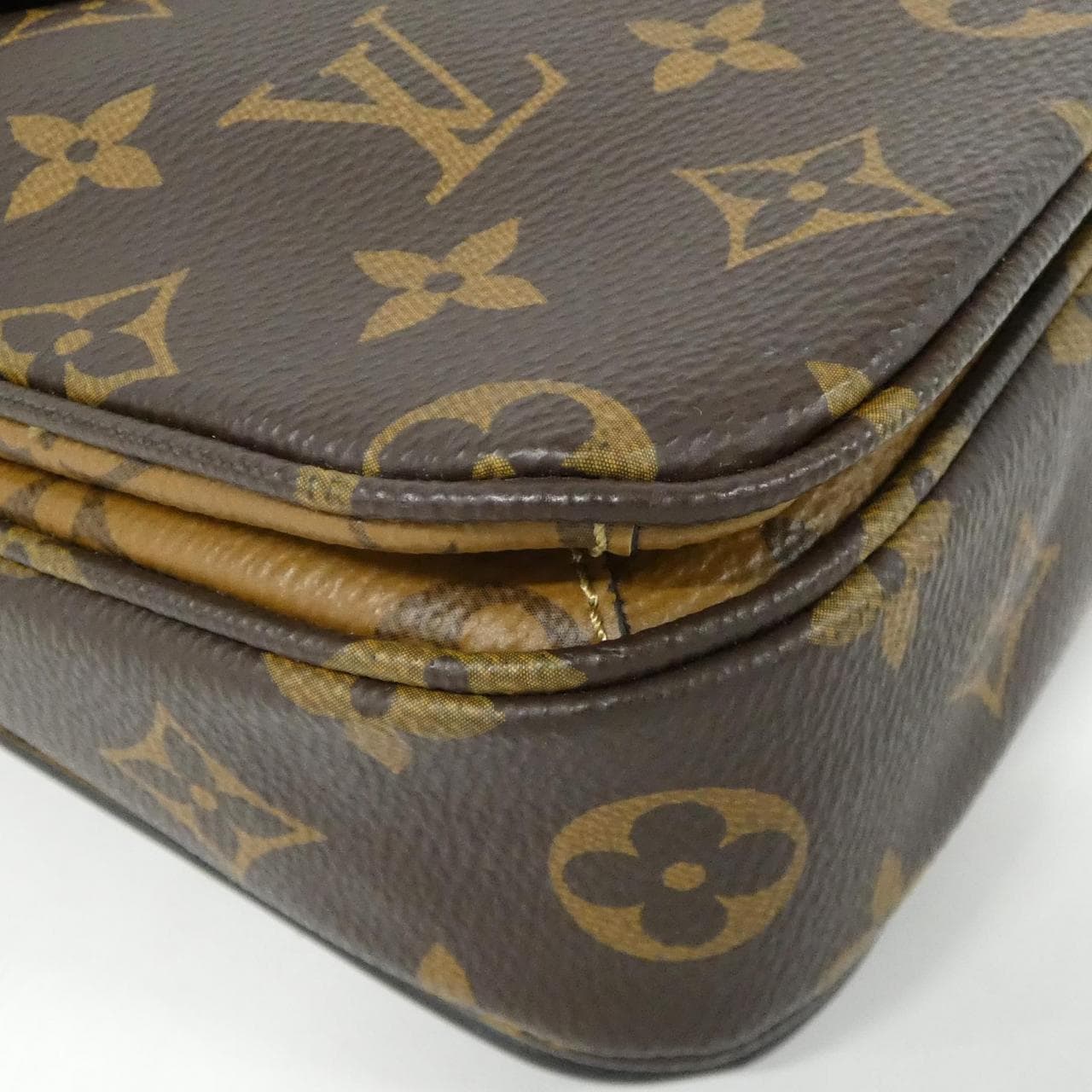 LOUIS VUITTON Monogram Reverse Pochette Metis 中型包 M44876