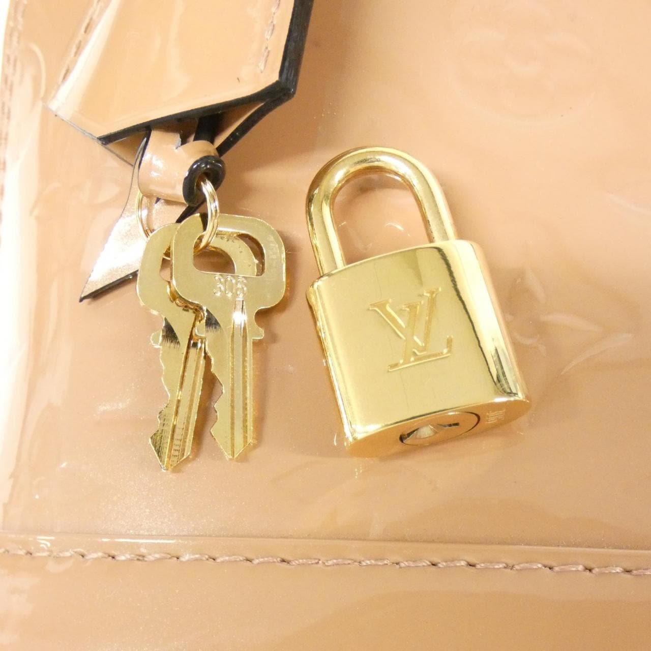 ルイヴィトン ヴェルニ アルマBB M91585 バッグ