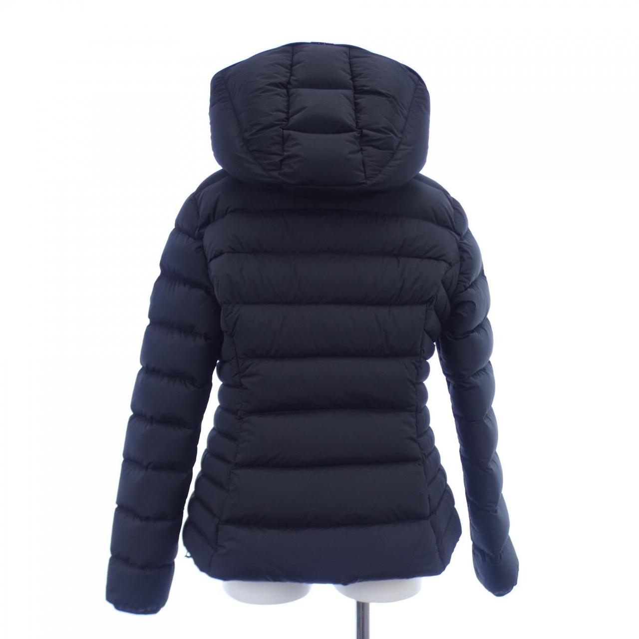 モンクレール MONCLER ダウンジャケット