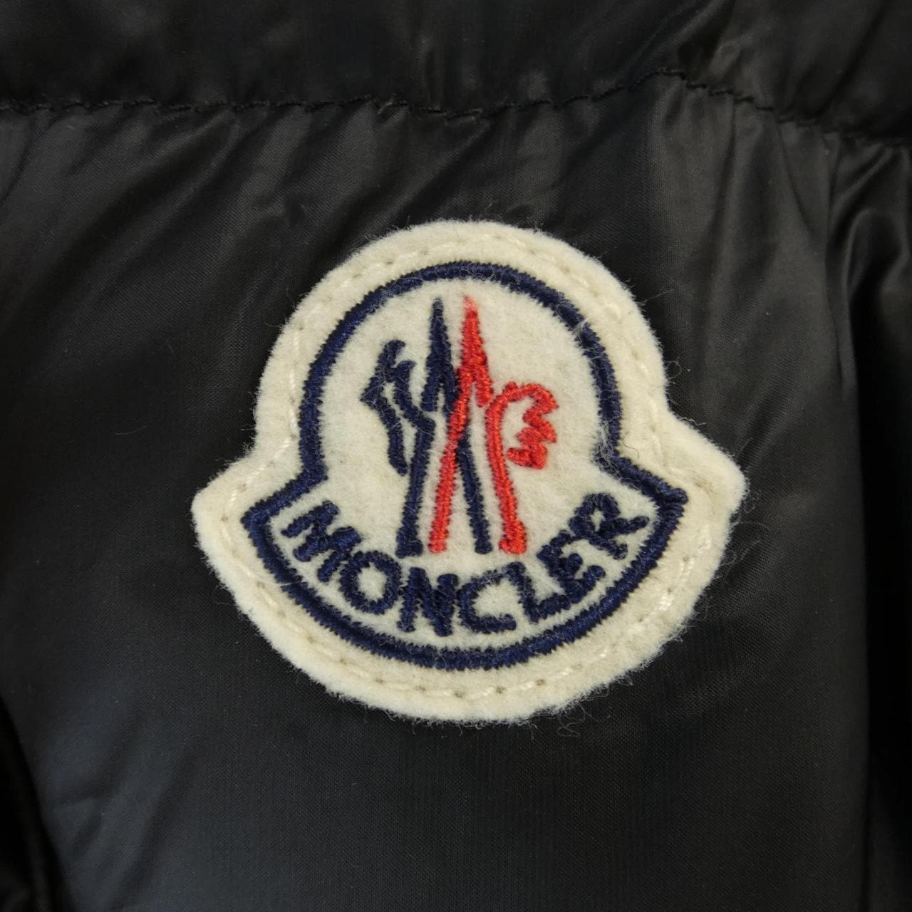 モンクレール MONCLER ダウンジャケット