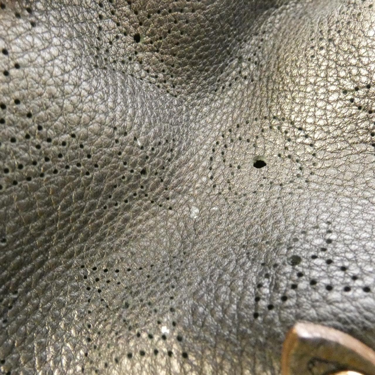 ルイヴィトン マヒナ L M95765 ショルダーバッグ