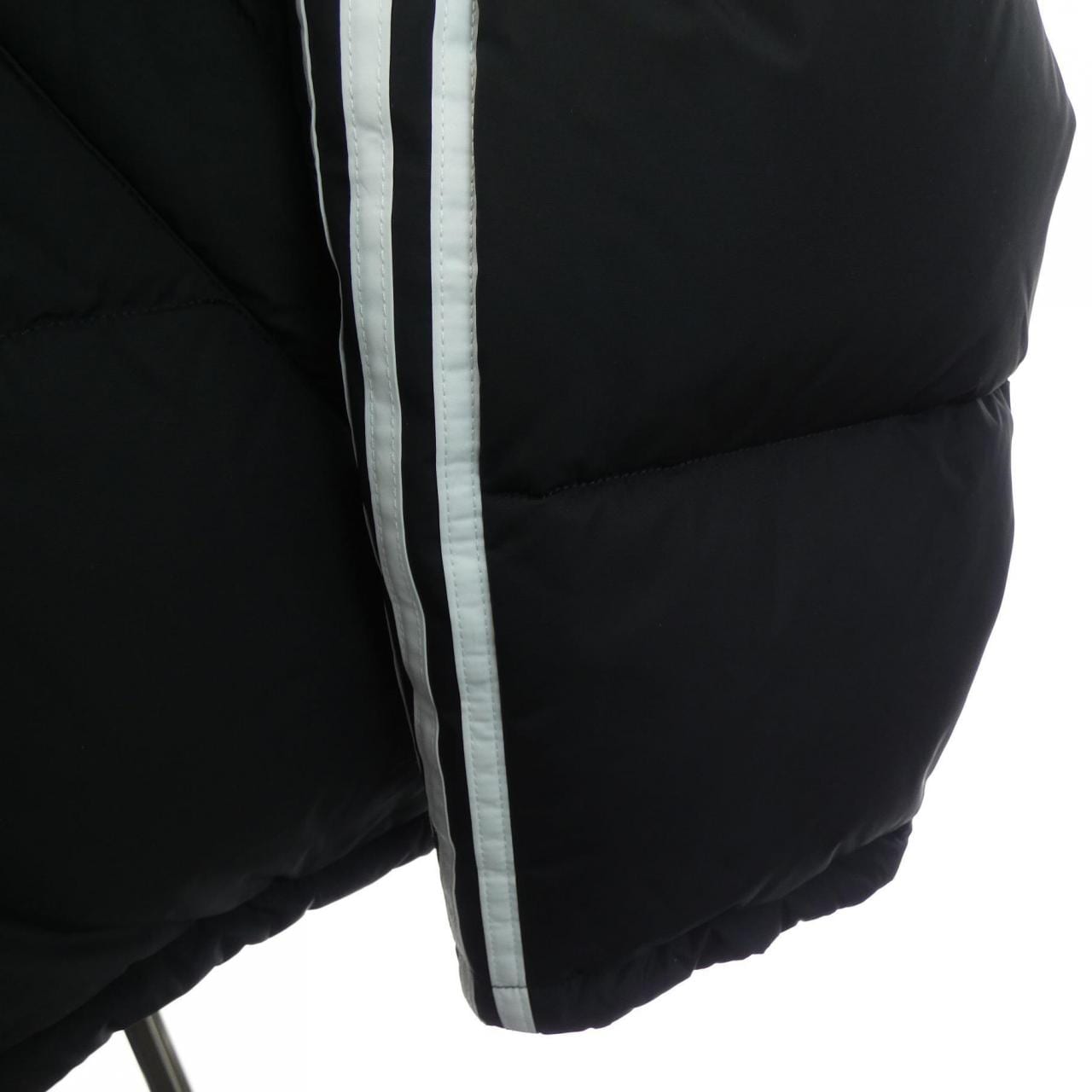 バレンシアガ BALENCIAGA ADIDAS 714898 TNO19 コート