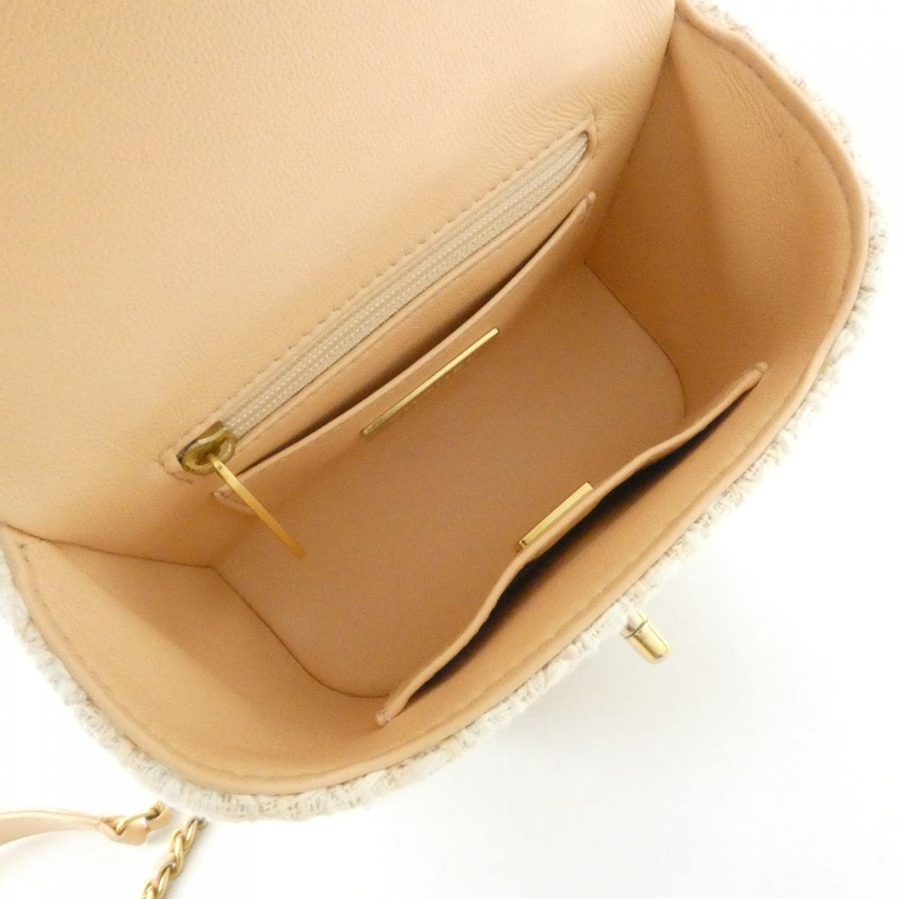 シャネル AS3973 バッグ