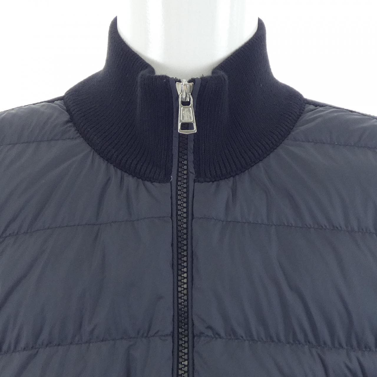 モンクレール MONCLER 10919B00007 ダウンジャケット