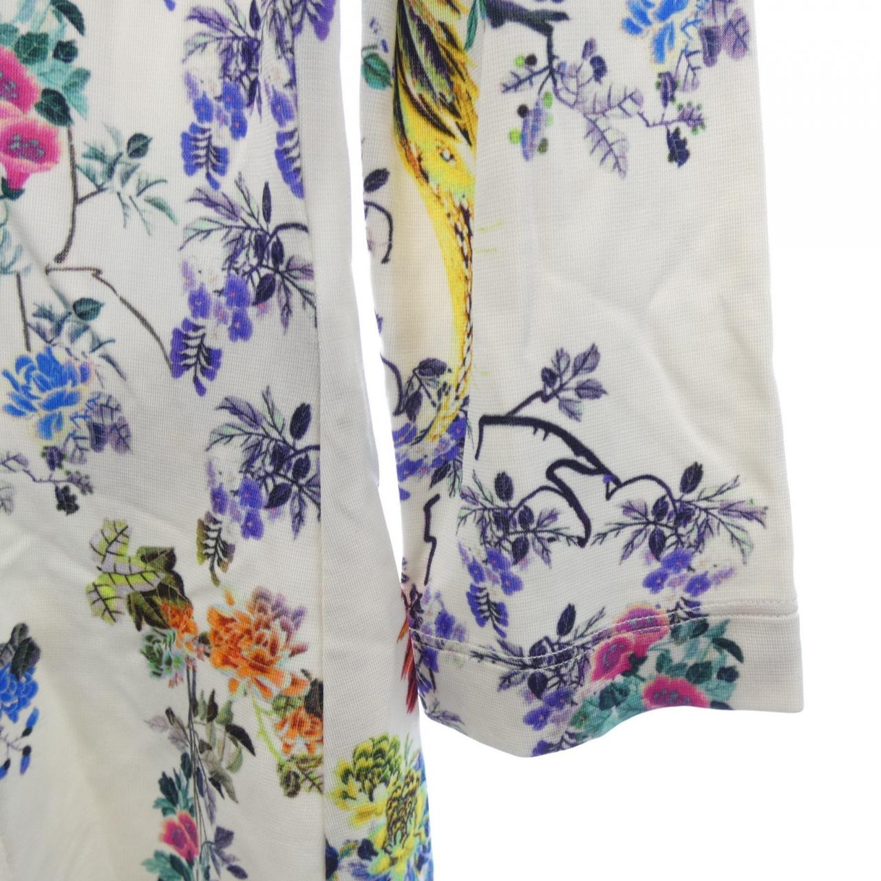 ジャストカバリ JUST CAVALLI トップス