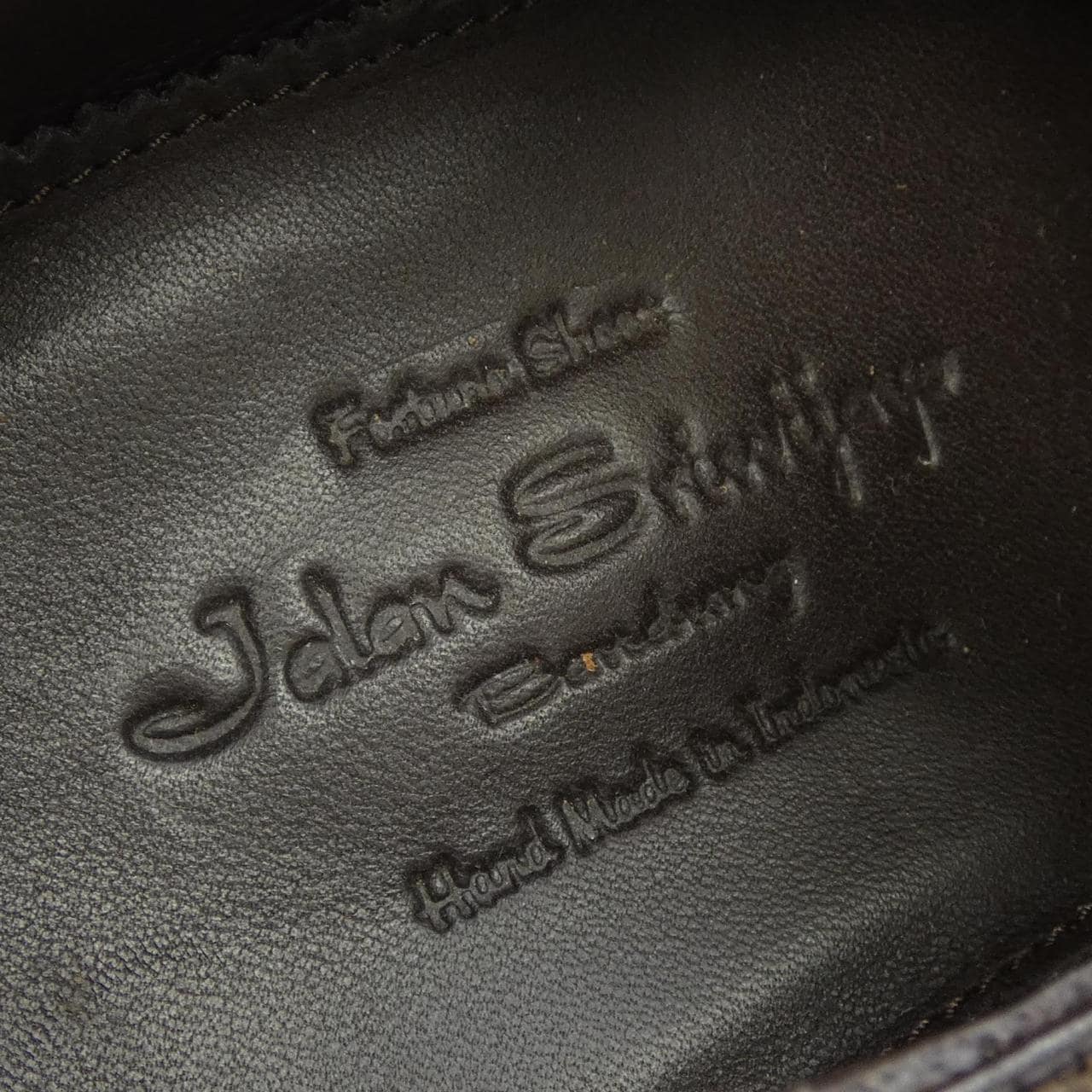 ジャランスリウァヤ JALAN SRIWIJAYA 98652 シューズ