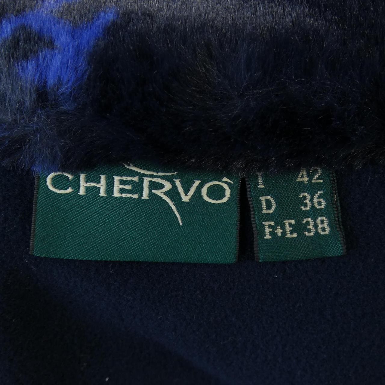 シェルボ CHERVO ブルゾン