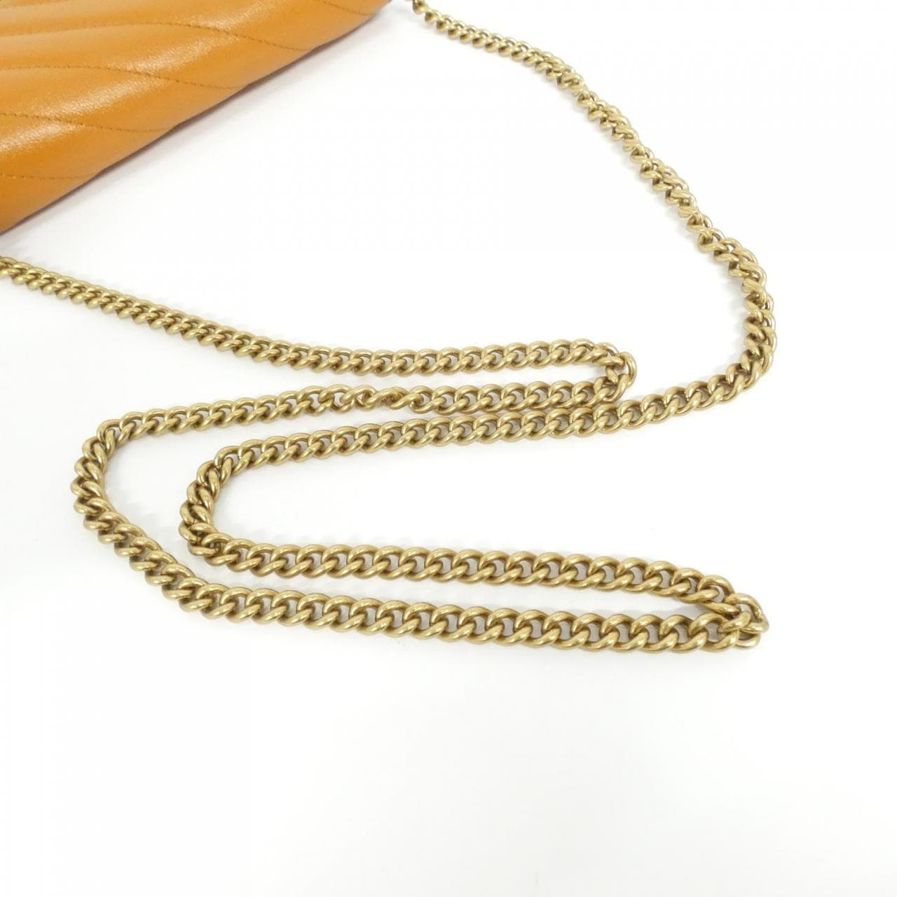 グッチ GG MARMONT 573807 0OLFX チェーンウォレット