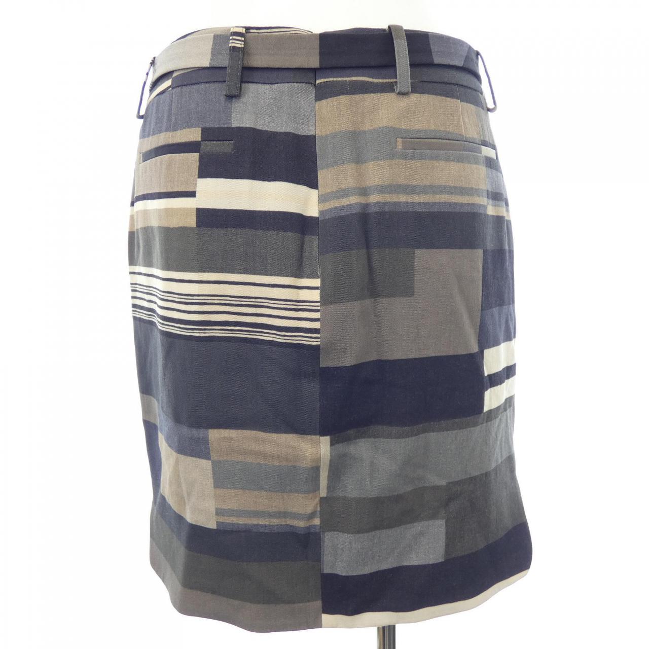 サルヴァトーレフェラガモ SALVATORE FERRAGAMO スカート