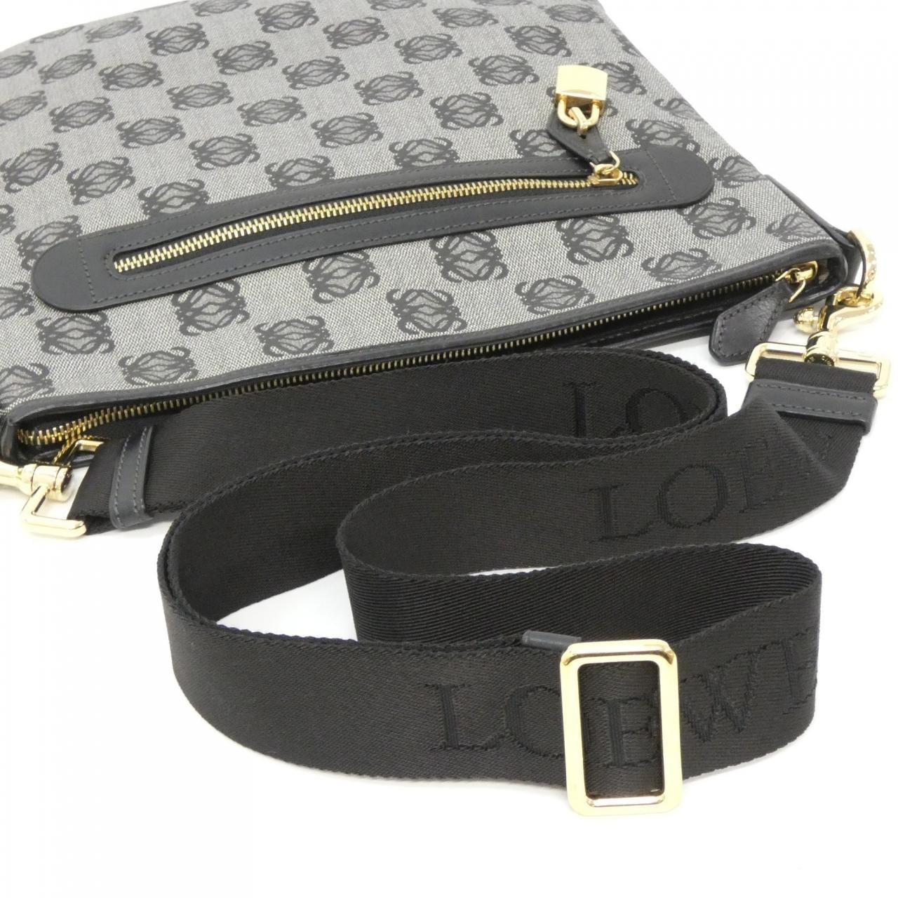 Loewe 345 80 C15 Shoulder Bag