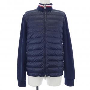 モンクレール MONCLER ダウンジャケット