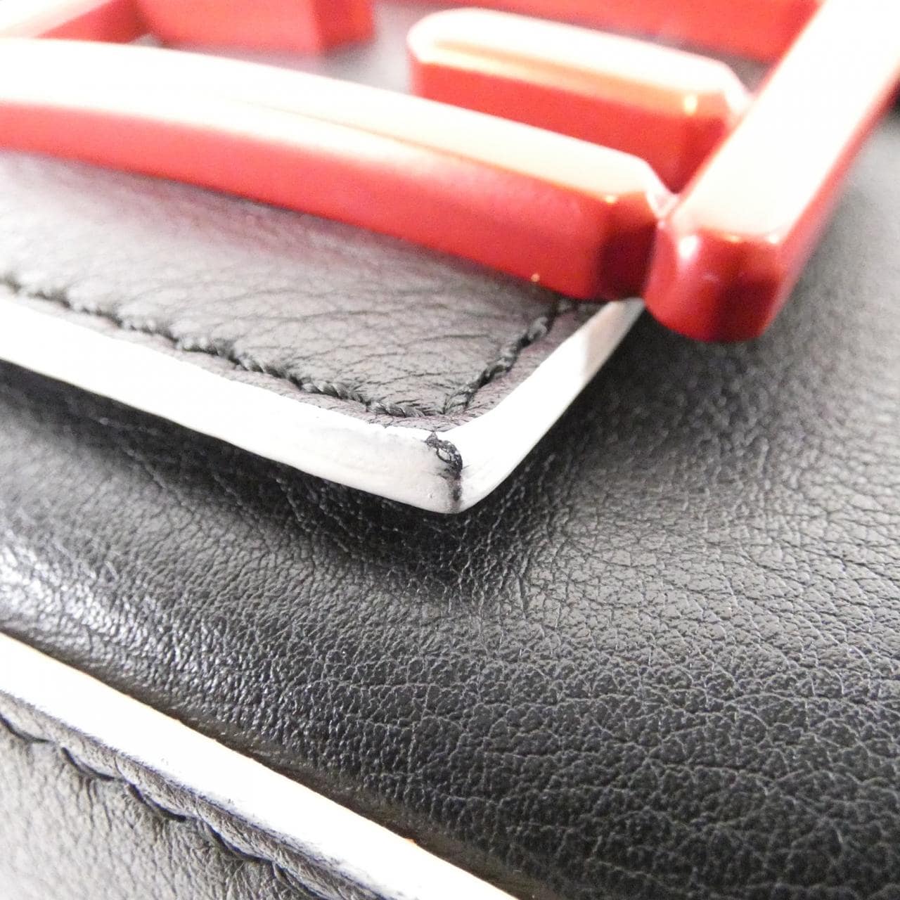 フェンディ BAG BUGS バゲット 8BR600 41K ショルダーバッグ