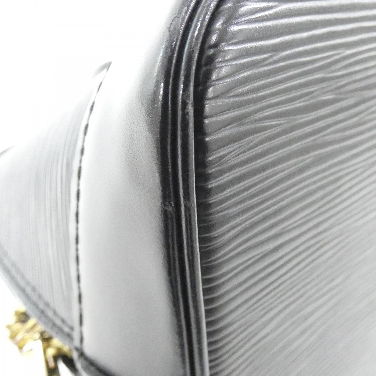 ルイヴィトン エピ アルマ PM M52142 バッグ