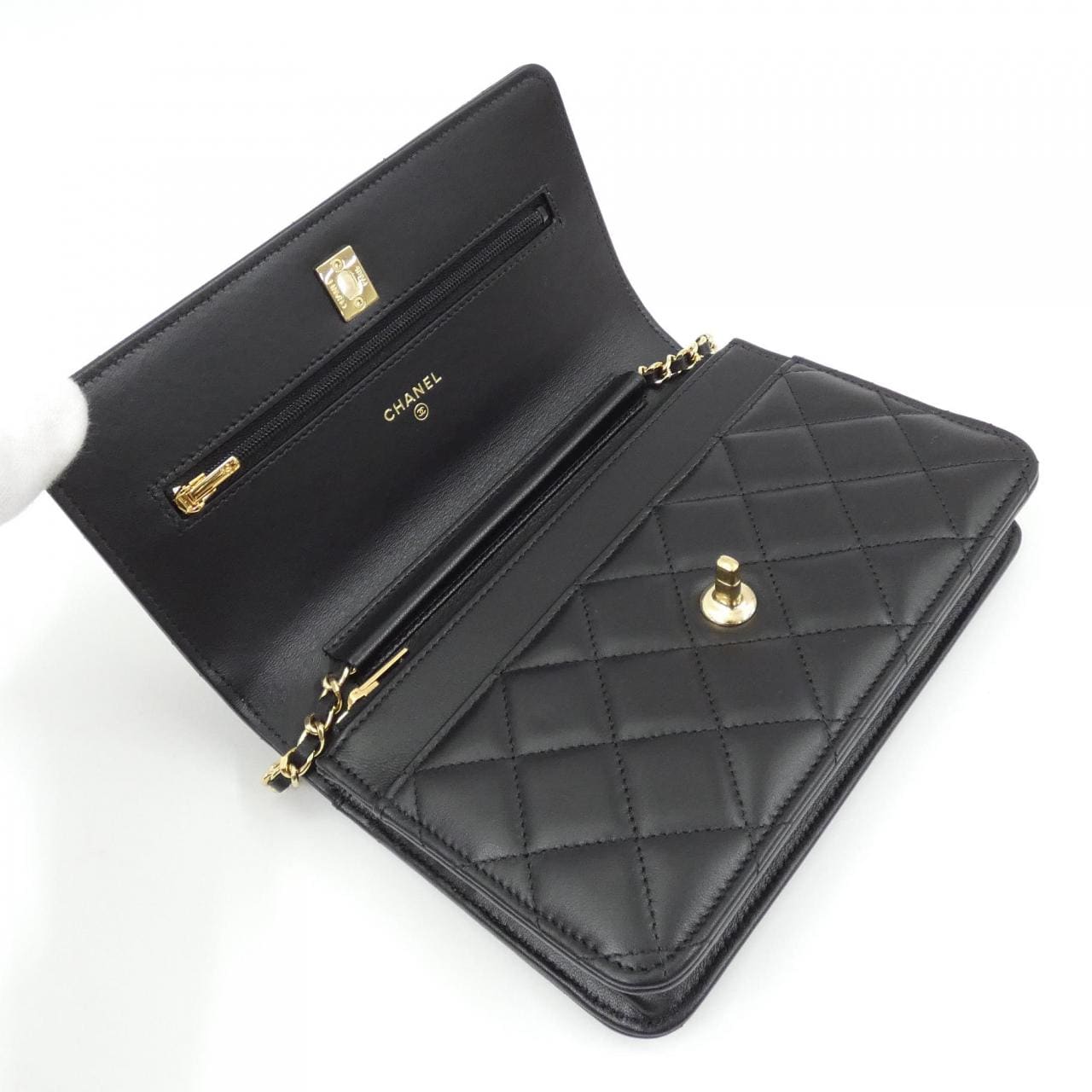 CHANEL AP4241 Chain Wallet