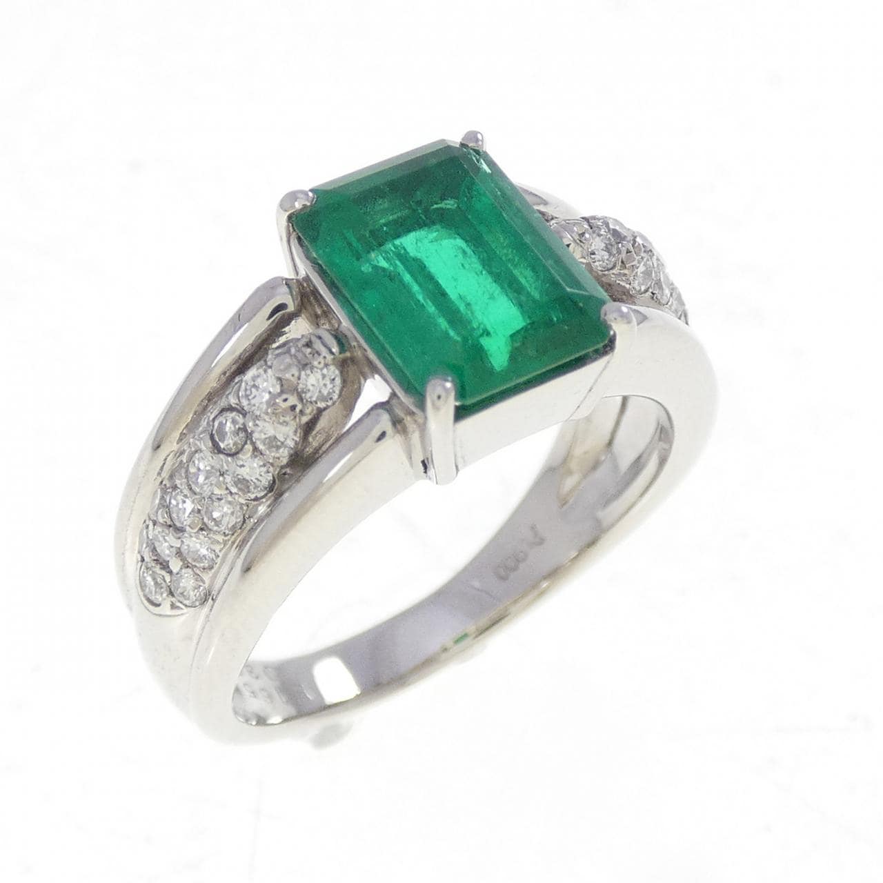PT900 エメラルド リング 1.65CT