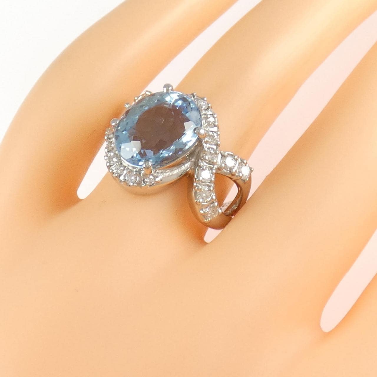 PT900 アクアマリン リング 4.42CT