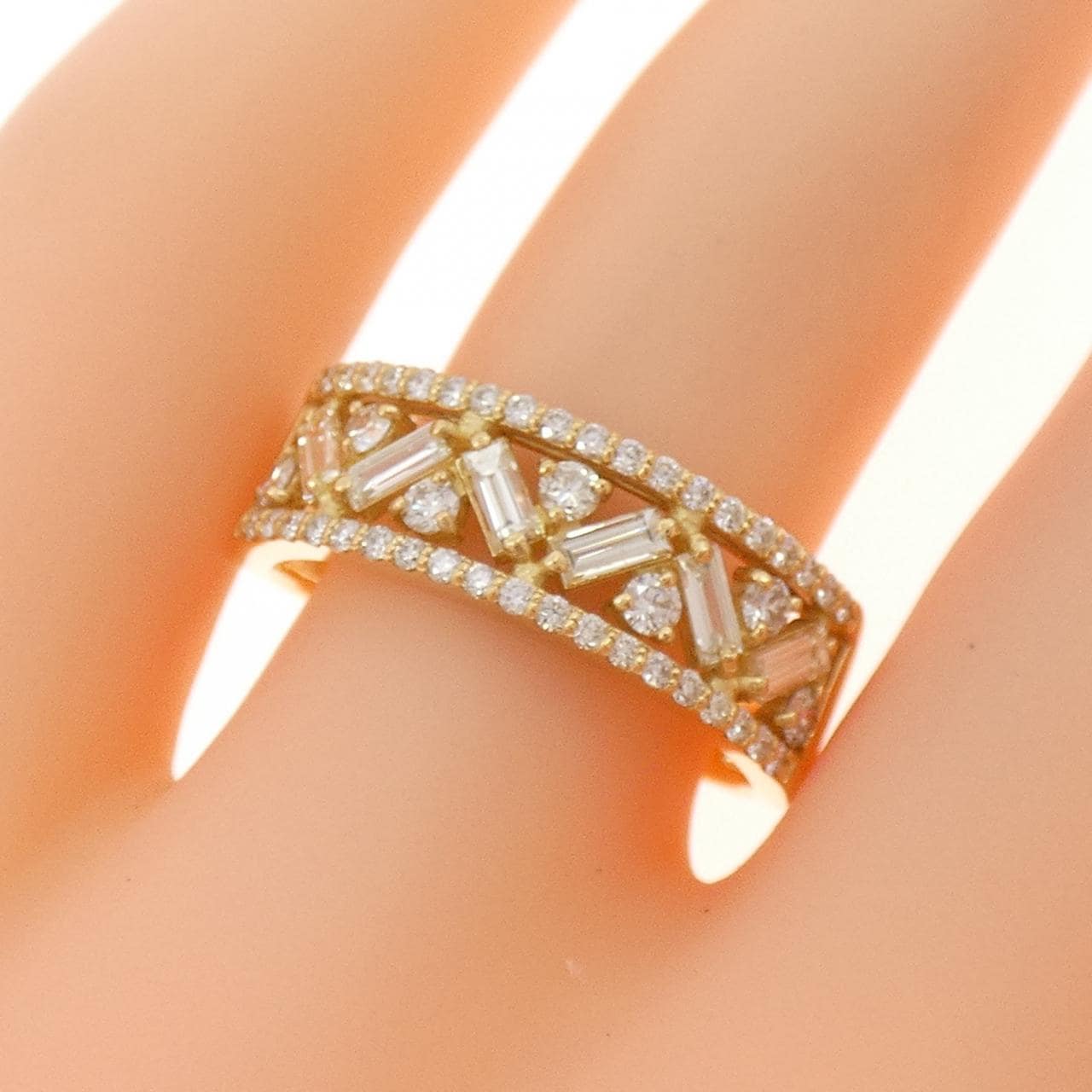 [BRAND NEW] K18YG Diamond ring 0.70CT