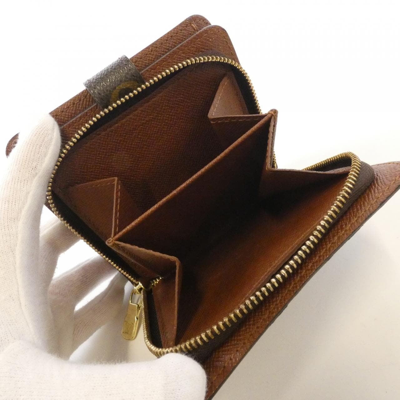 ルイヴィトン モノグラム コンパクト ジップ M61667 財布