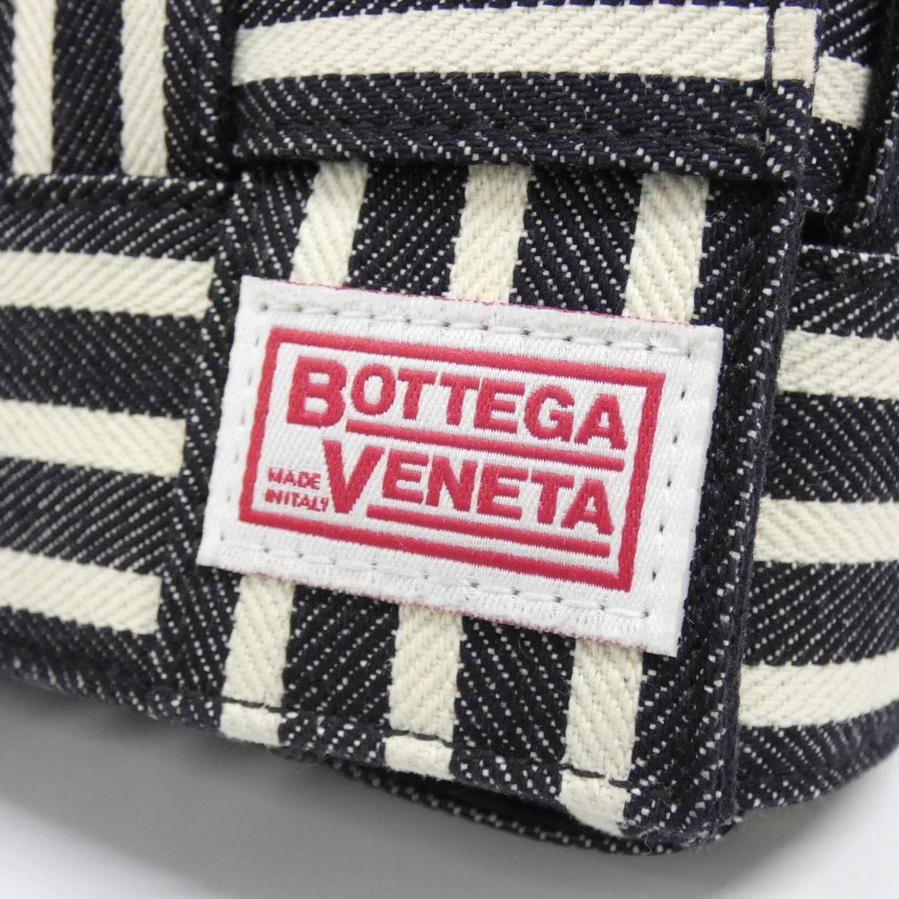 ボッテガヴェネタ 787333 V44E2 ショルダーバッグ