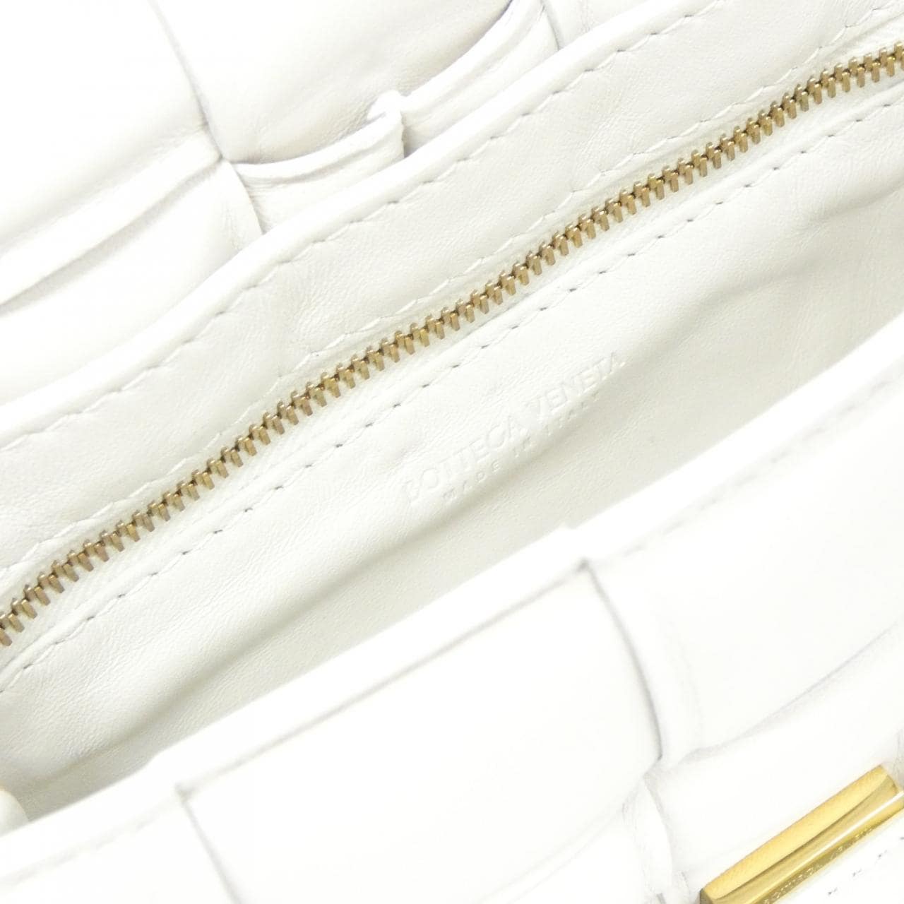 ボッテガヴェネタ 717506 VCQR1 ショルダーバッグ