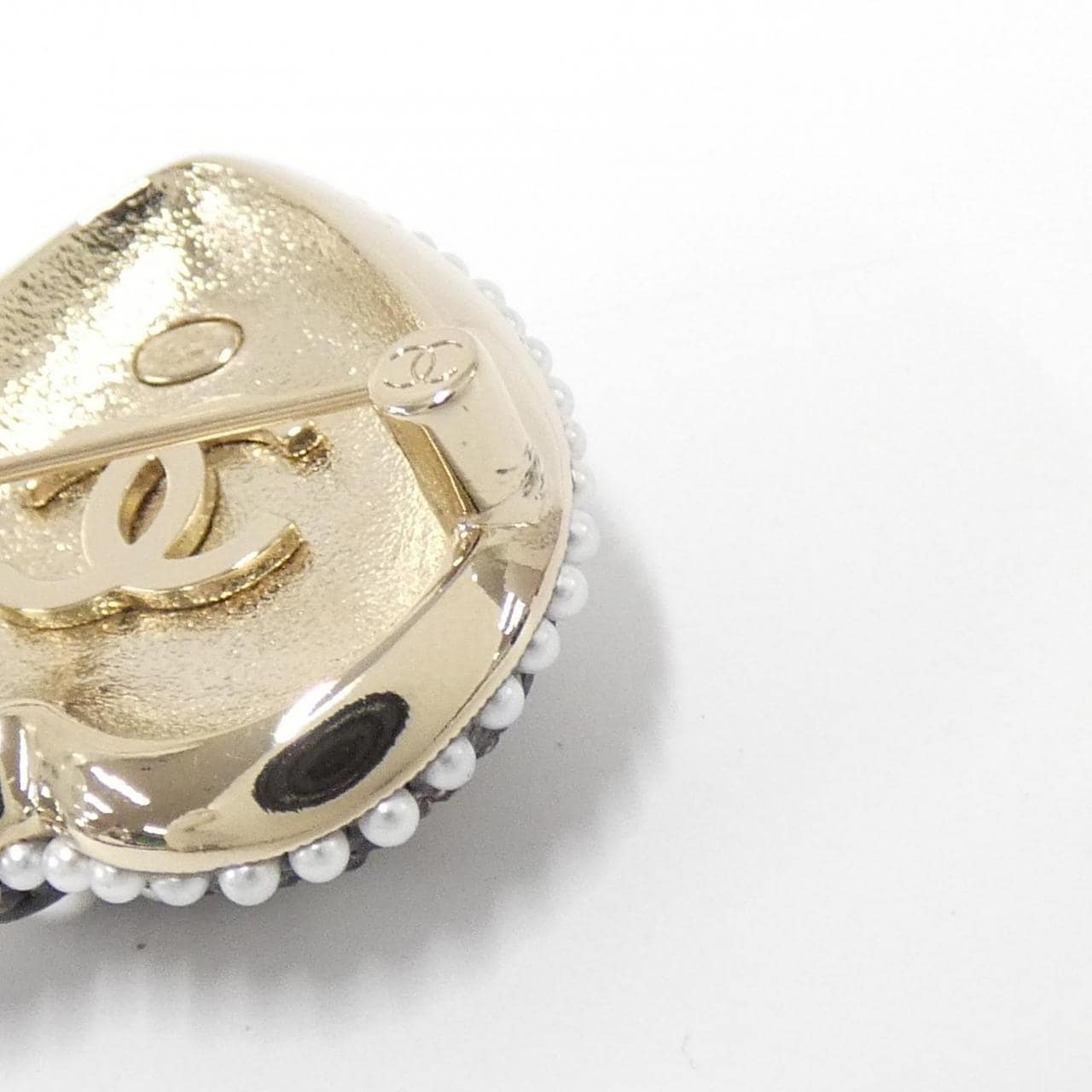 CHANEL AB9393 Brooch