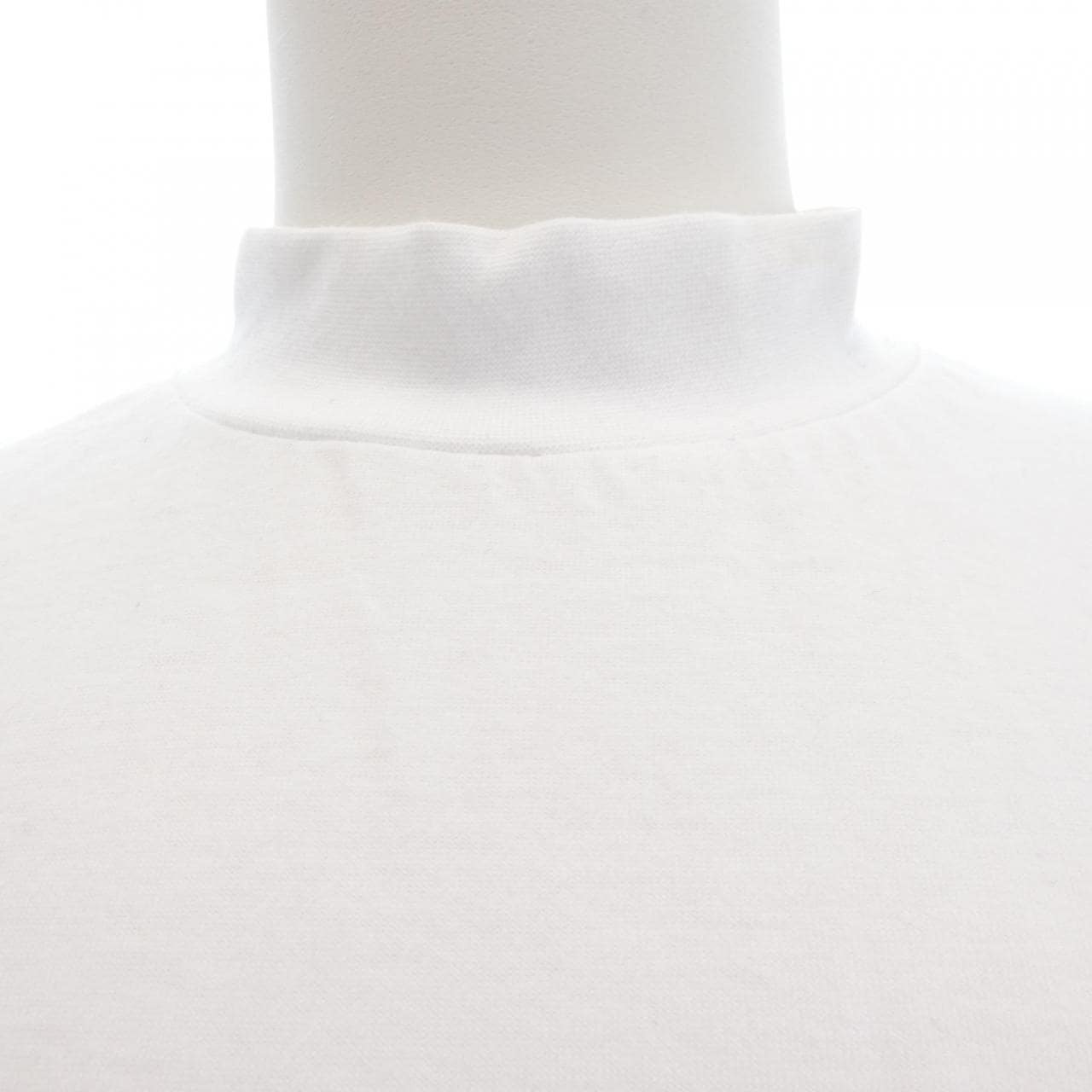 アンティーチポ ANTICIPO Tシャツ