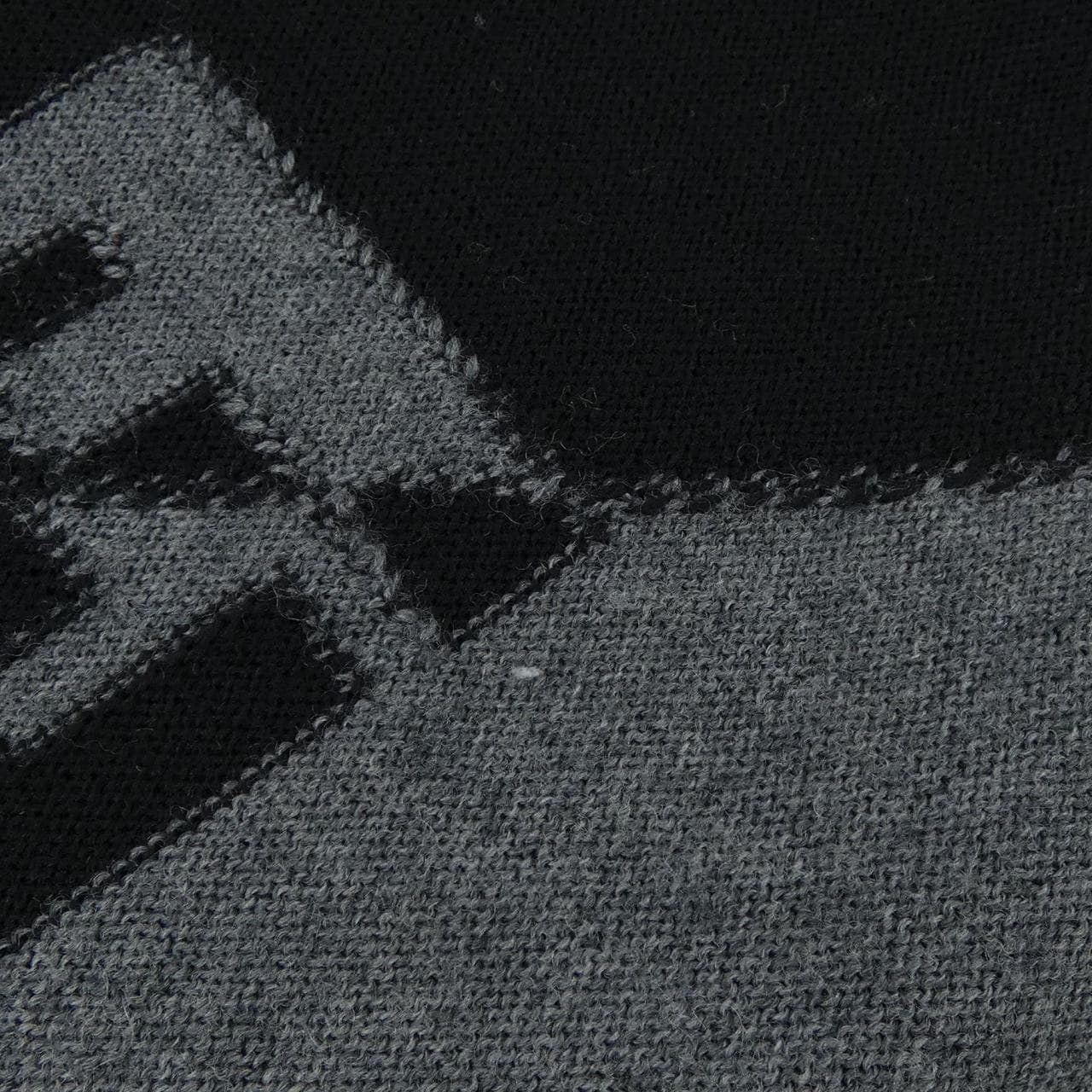 フェンディ FENDI MUFFLER