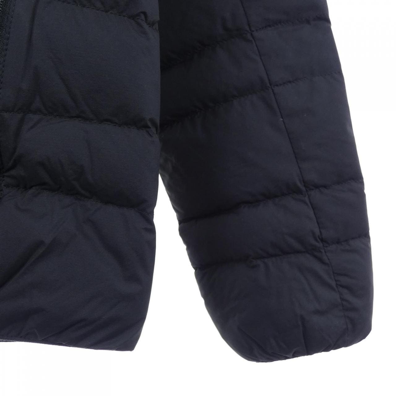 ザノースフェイス THE NORTH FACE NYW81811 ダウンジャケット