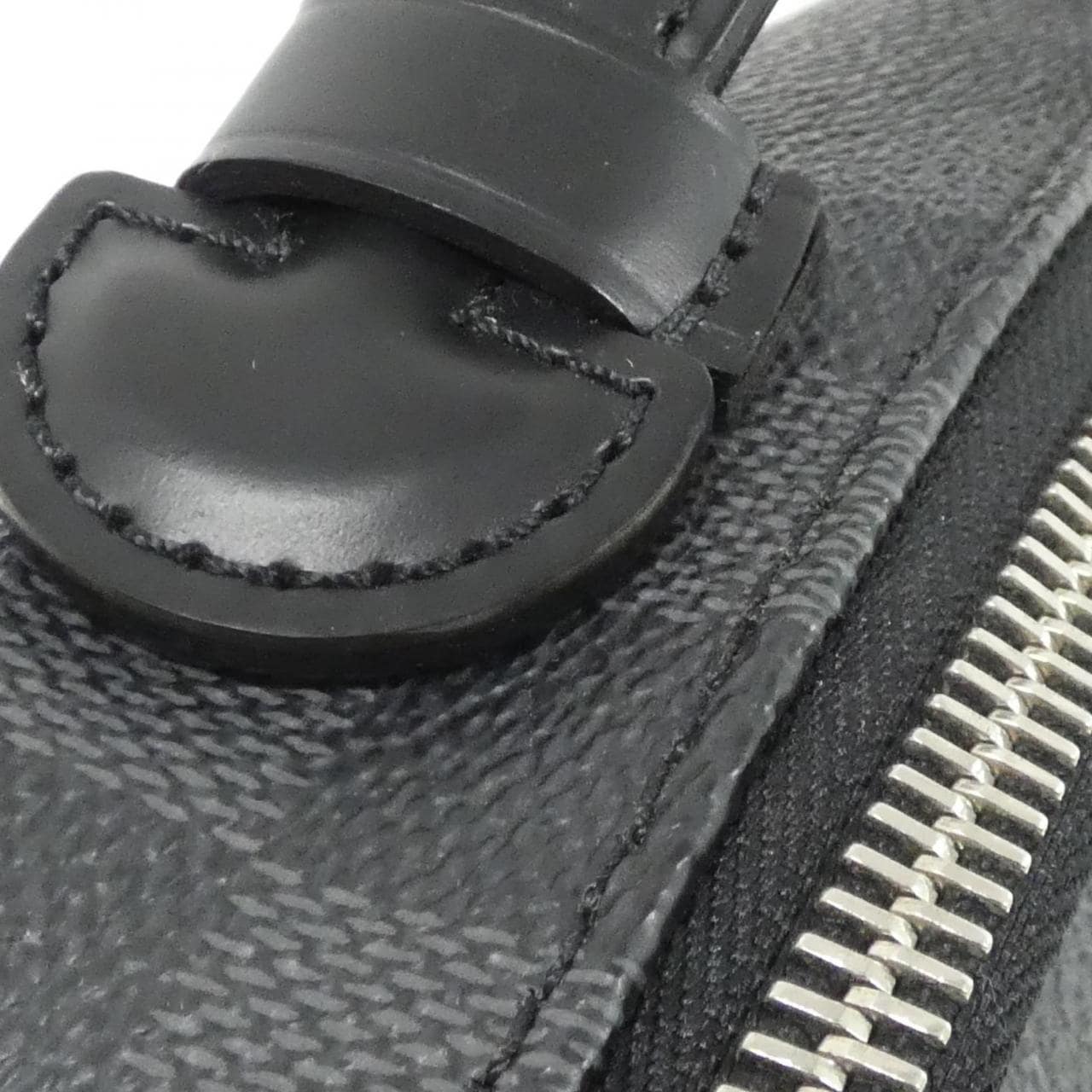 ルイヴィトン ダミエ グラフィット アンブレール N41289 ショルダーバッグ