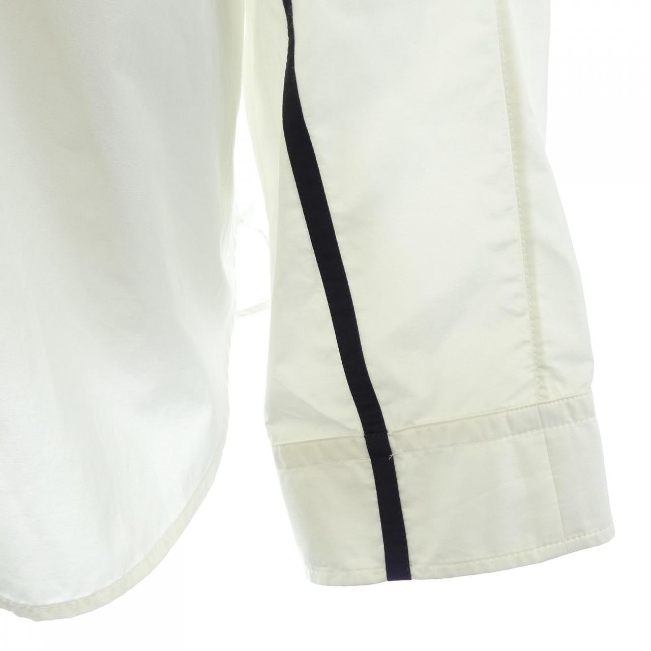 バレンシアガ BALENCIAGA 768770　TNQ25 シャツ