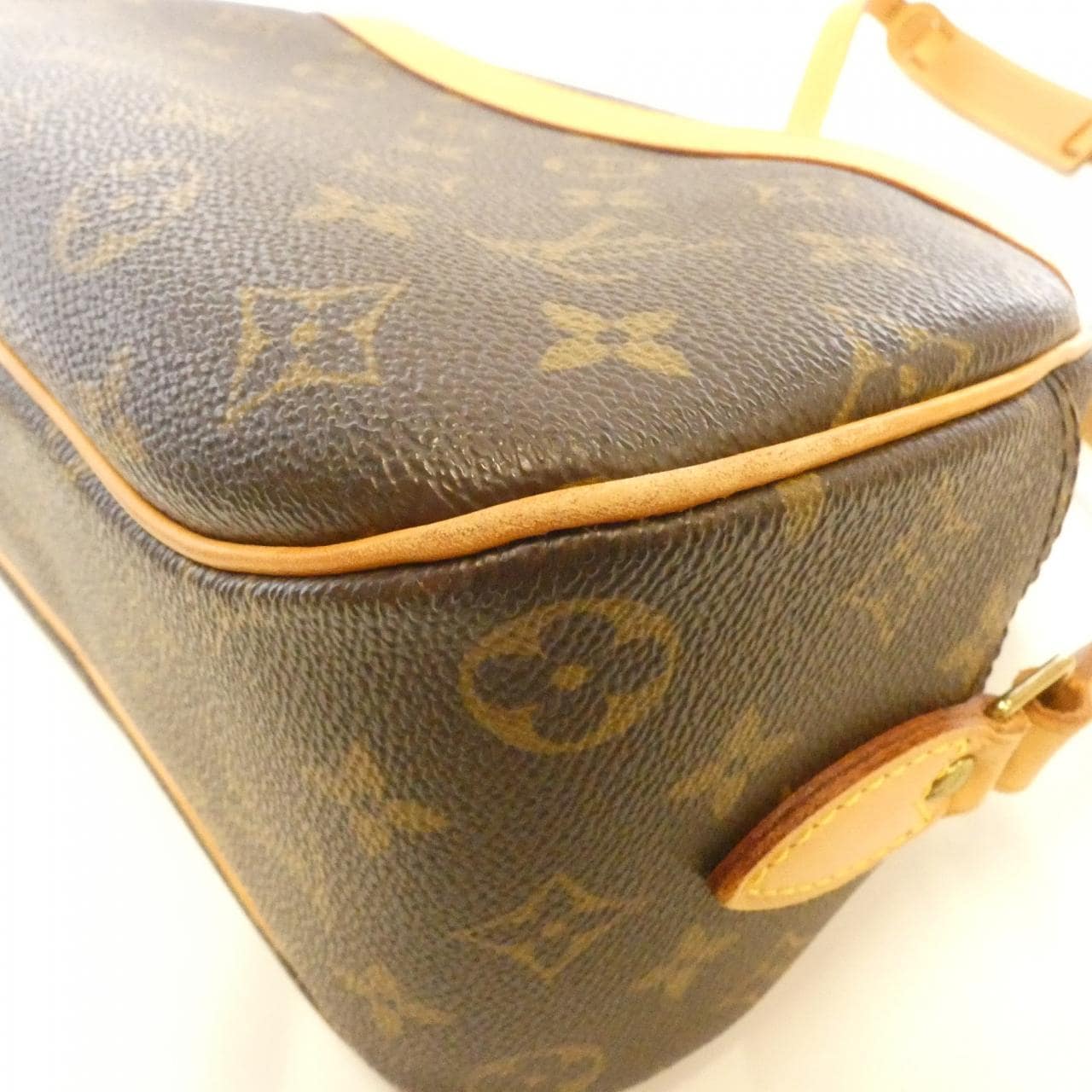 ルイヴィトン モノグラム ブロワ M51221 ショルダーバッグ