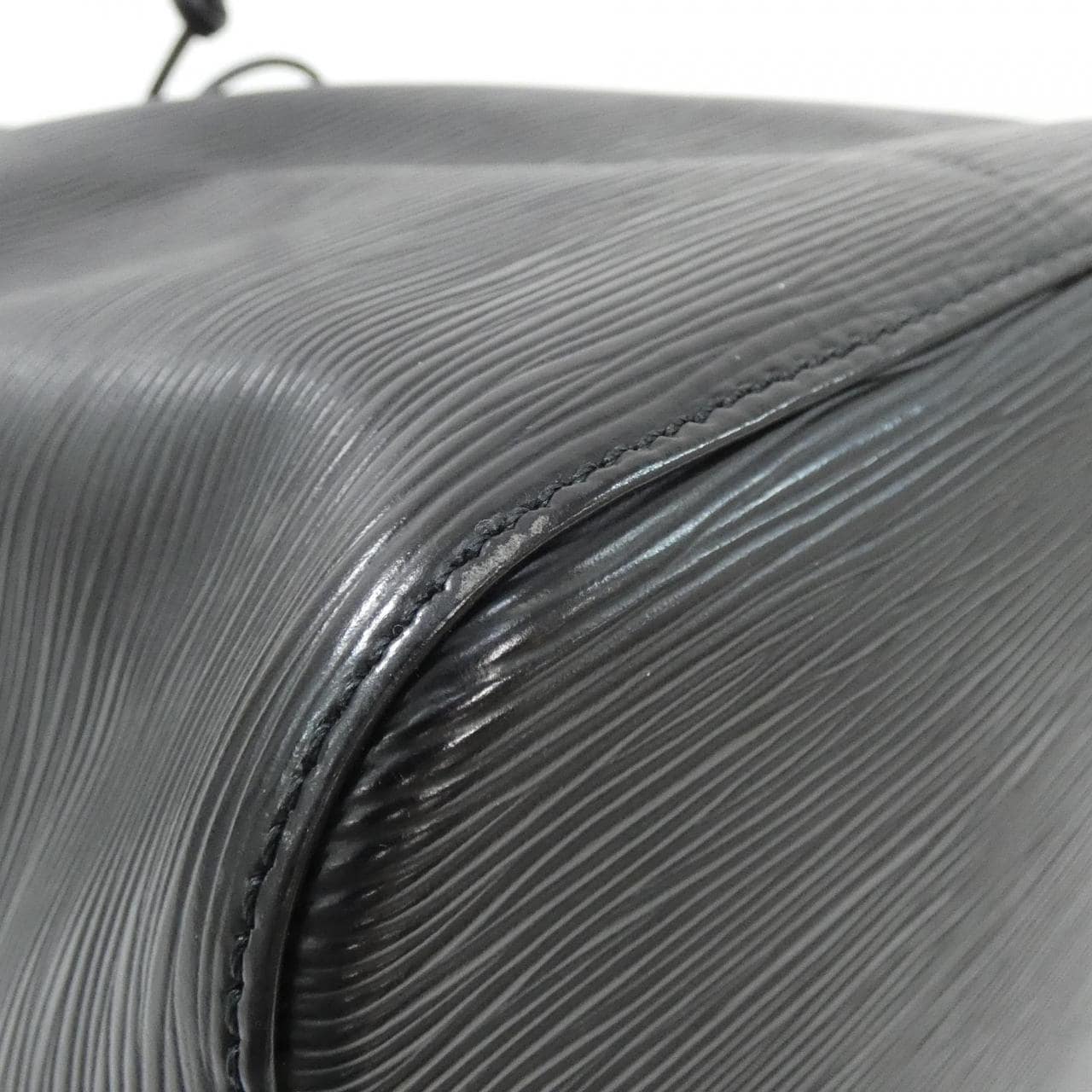 ルイヴィトン エピ プチ ノエ M44102 ショルダーバッグ