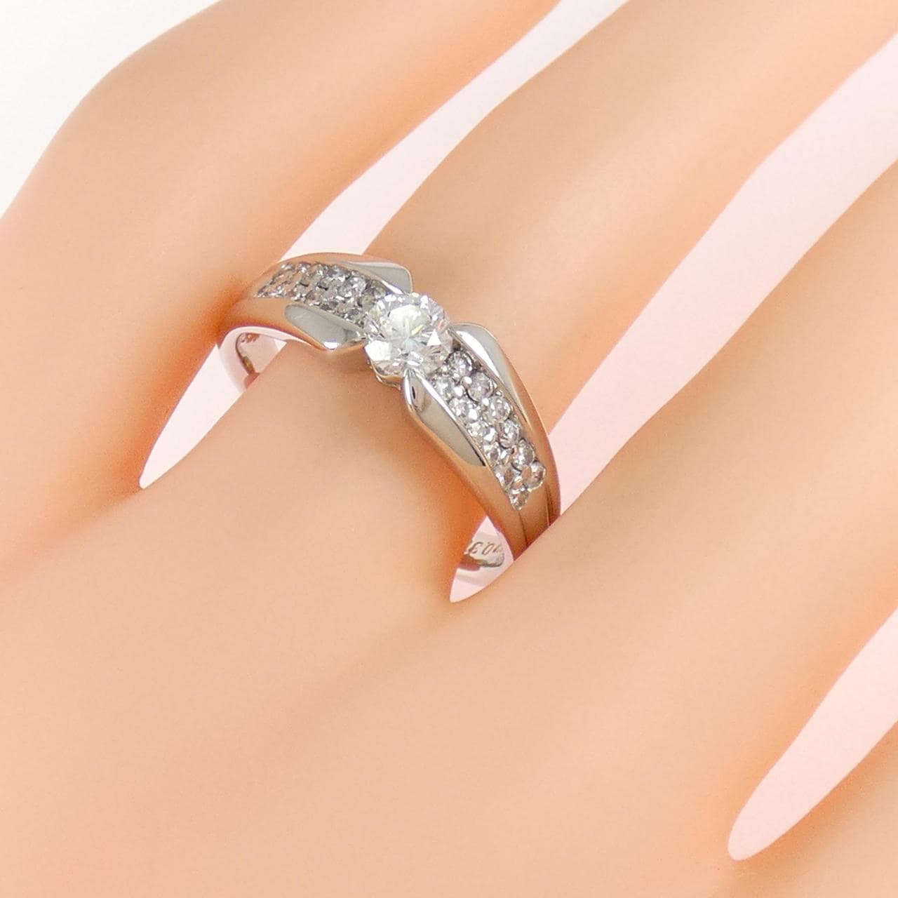 PT900 ダイヤモンド リング 0.31CT