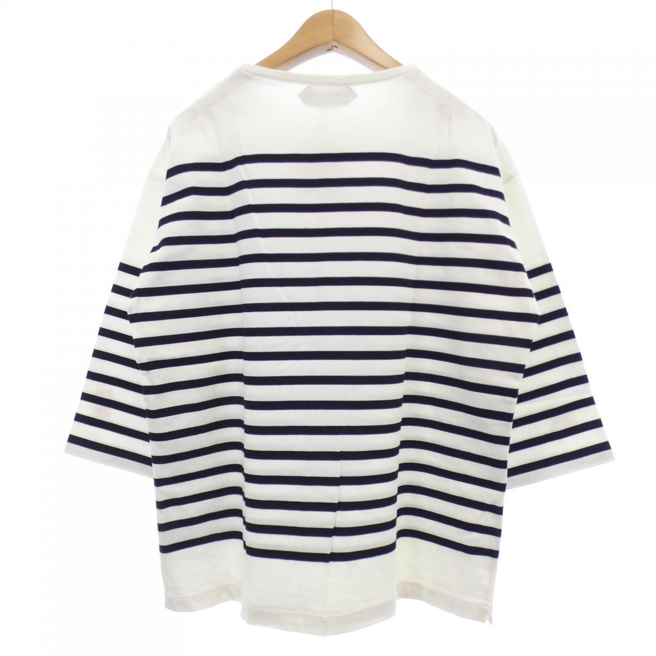 オーベルジュ AUBERGE Tシャツ