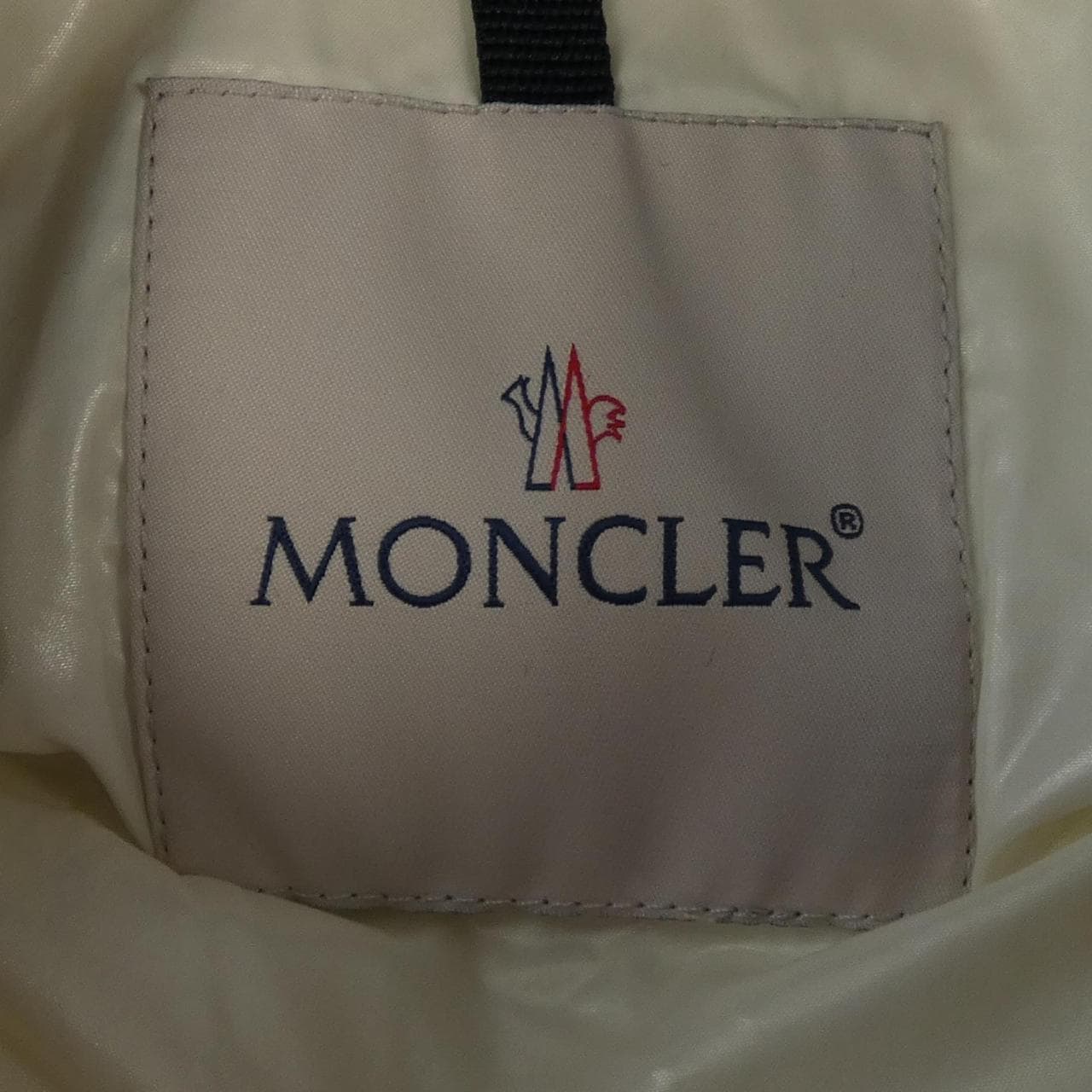 モンクレール MONCLER ダウンジャケット