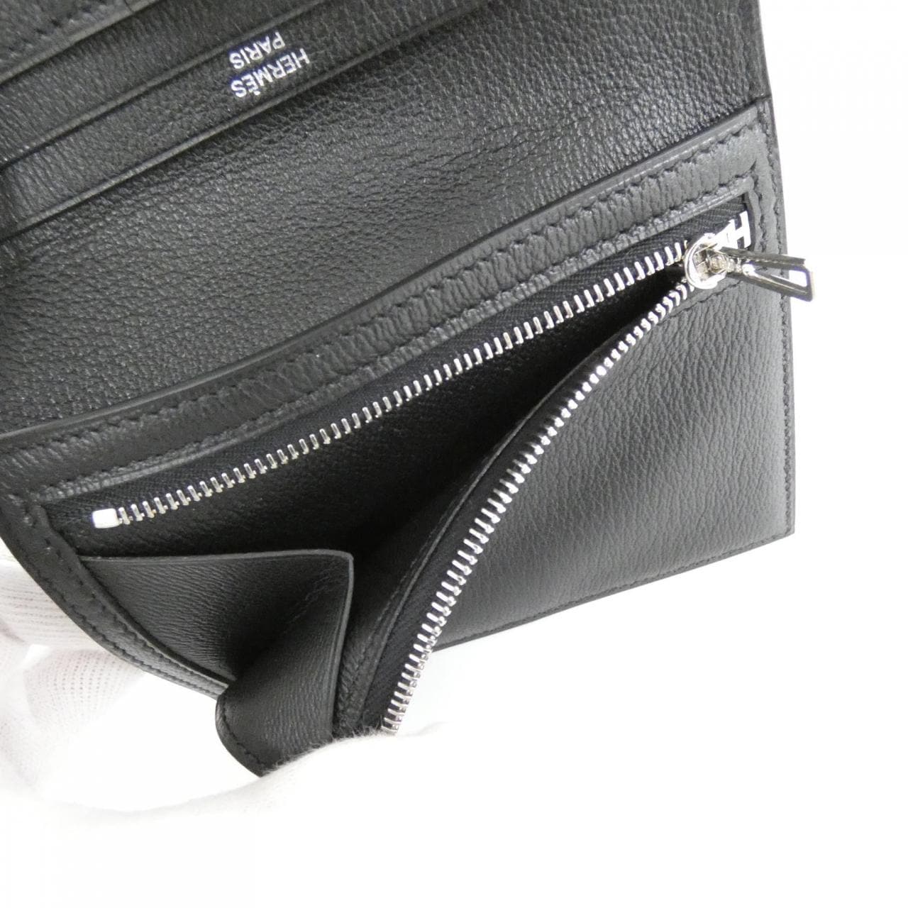 エルメス ベアン コンパクト モノクローム 財布