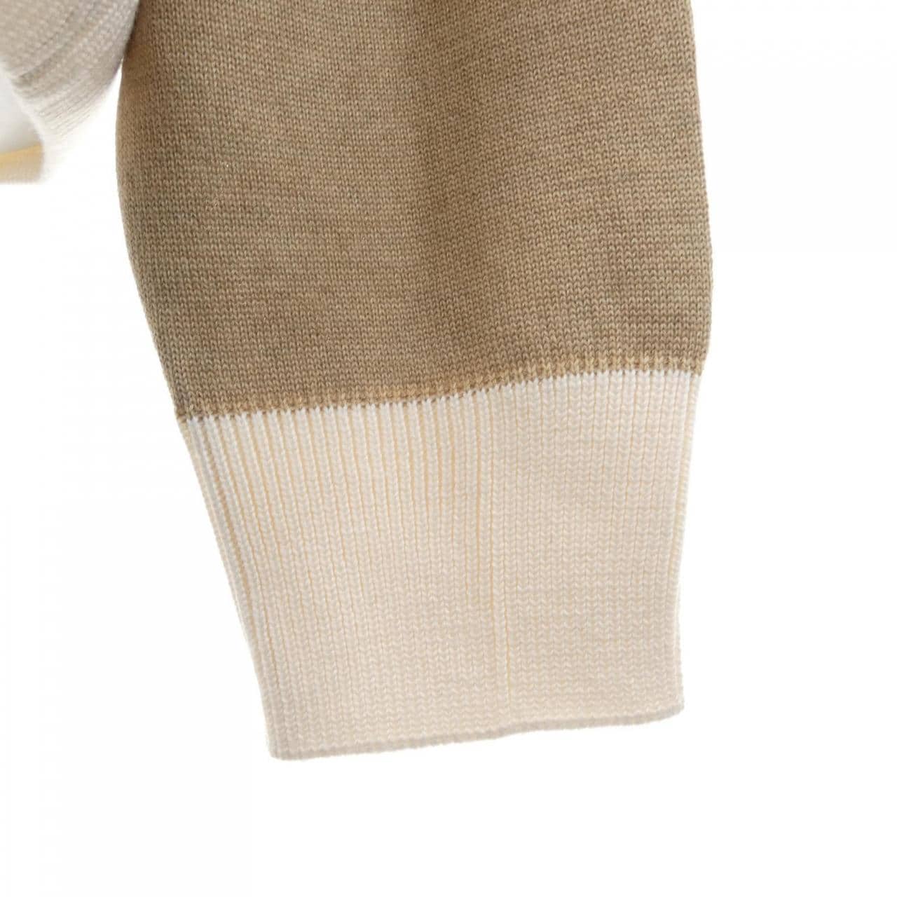 メゾンキツネ MAISON KITSUNE HU00542KT1036 ニット