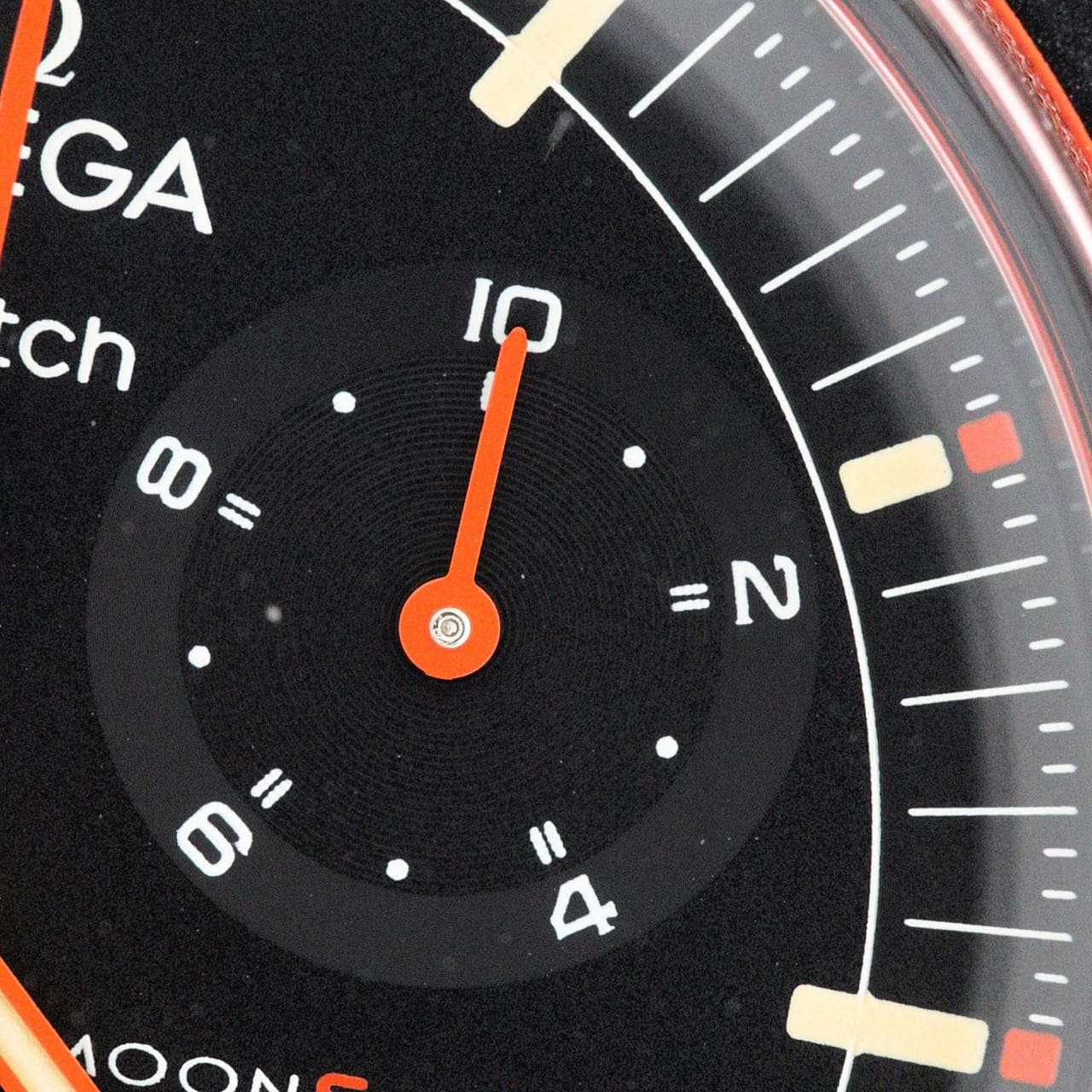 スウォッチ スウォッチxオメガ･ミッションオンアース LAVA SO33O100 バイオセラミック クォーツ